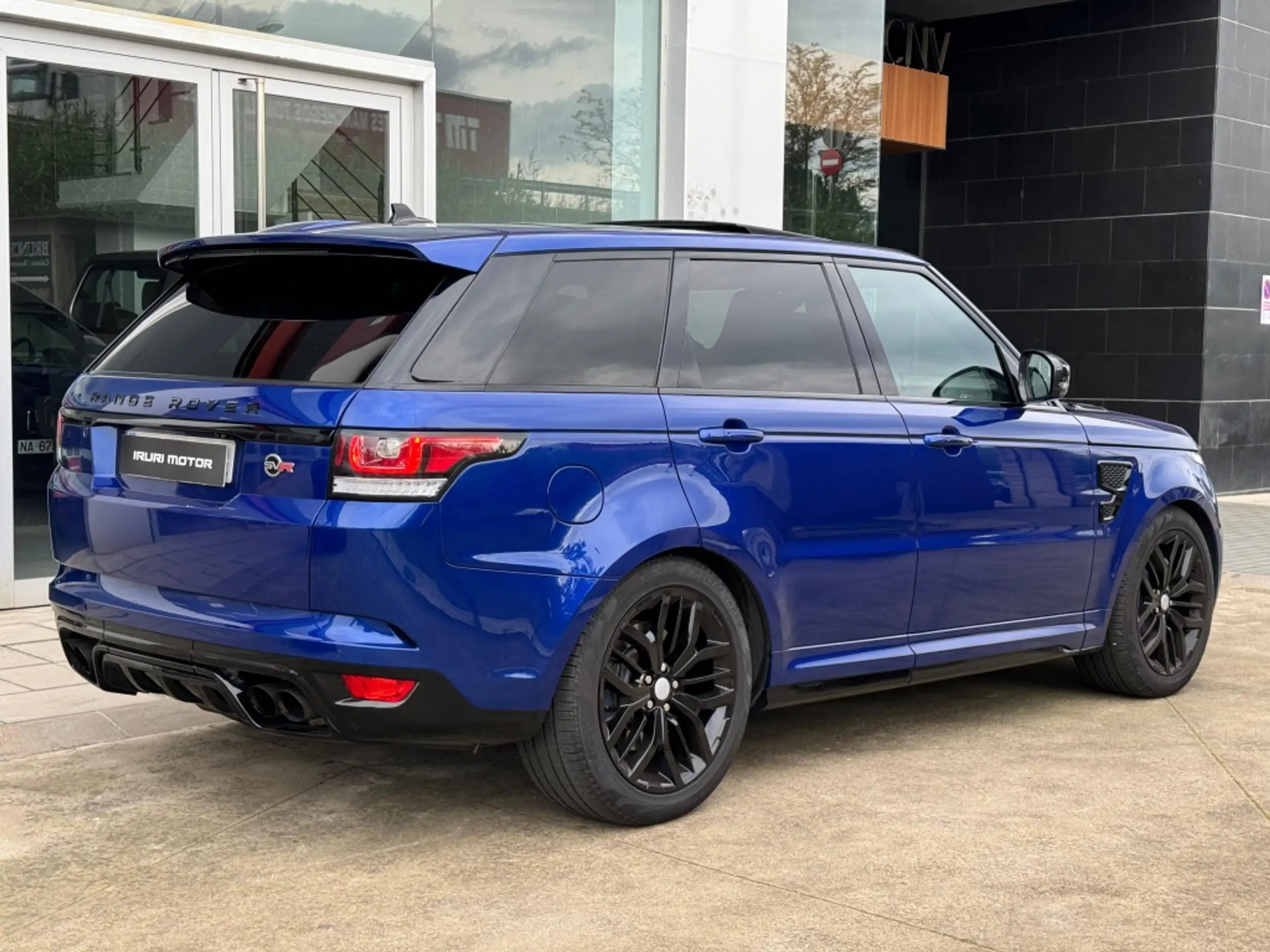 Land Rover - Range Rover Sport