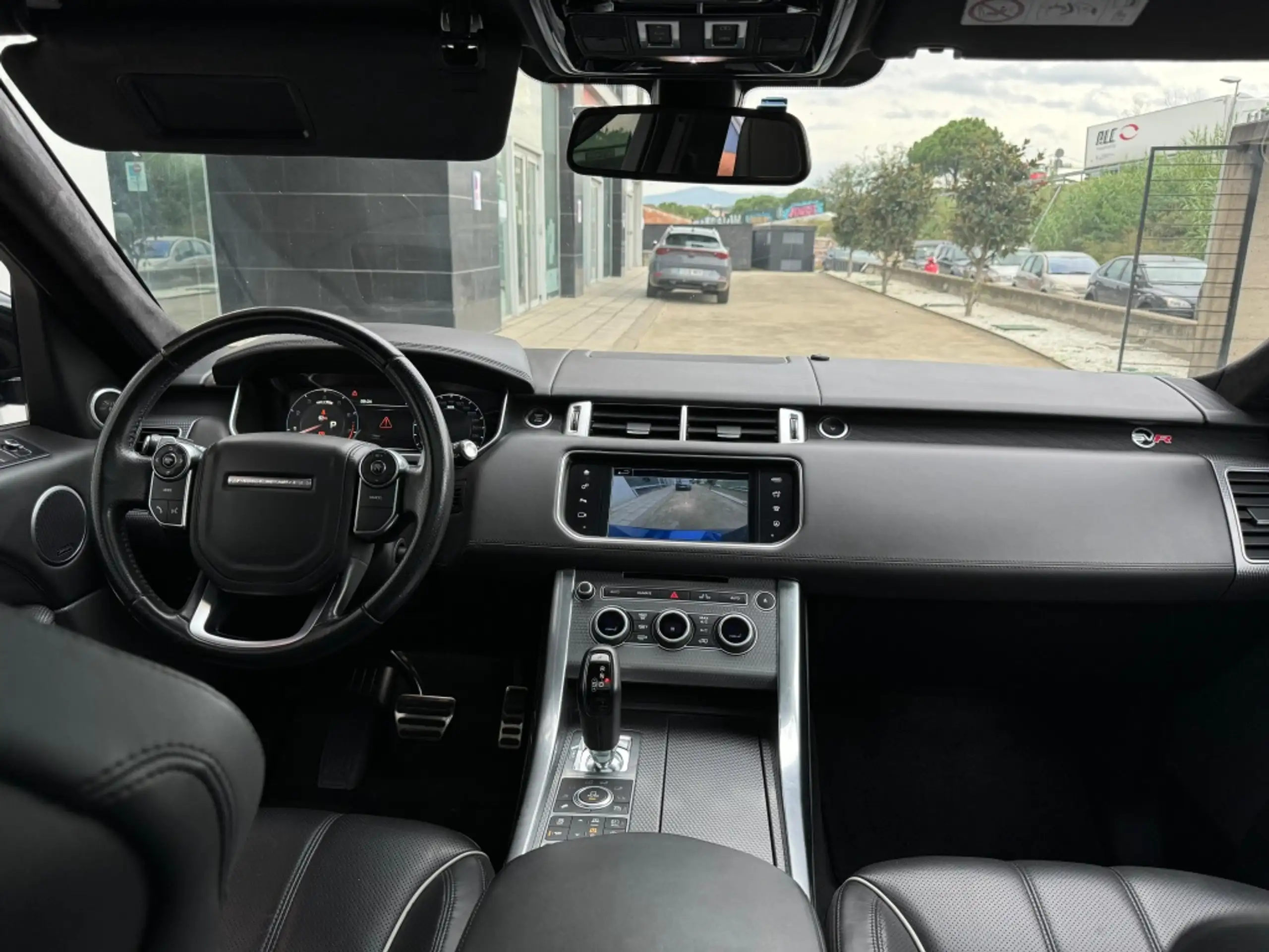 Land Rover - Range Rover Sport