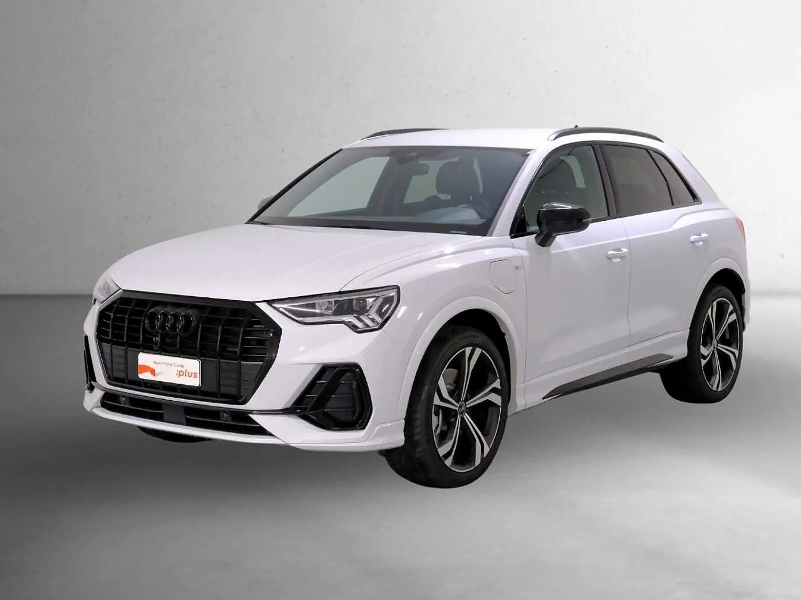 Audi - Q3