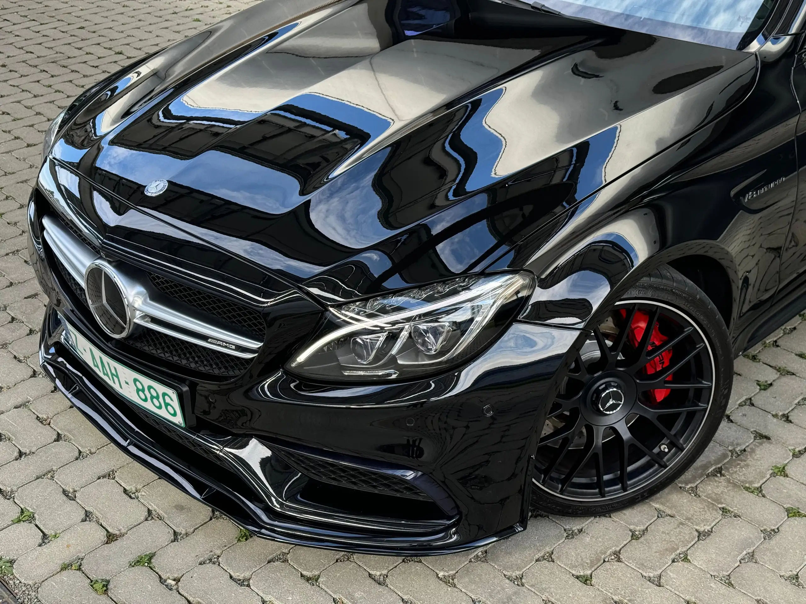 Mercedes-Benz - C 63 AMG