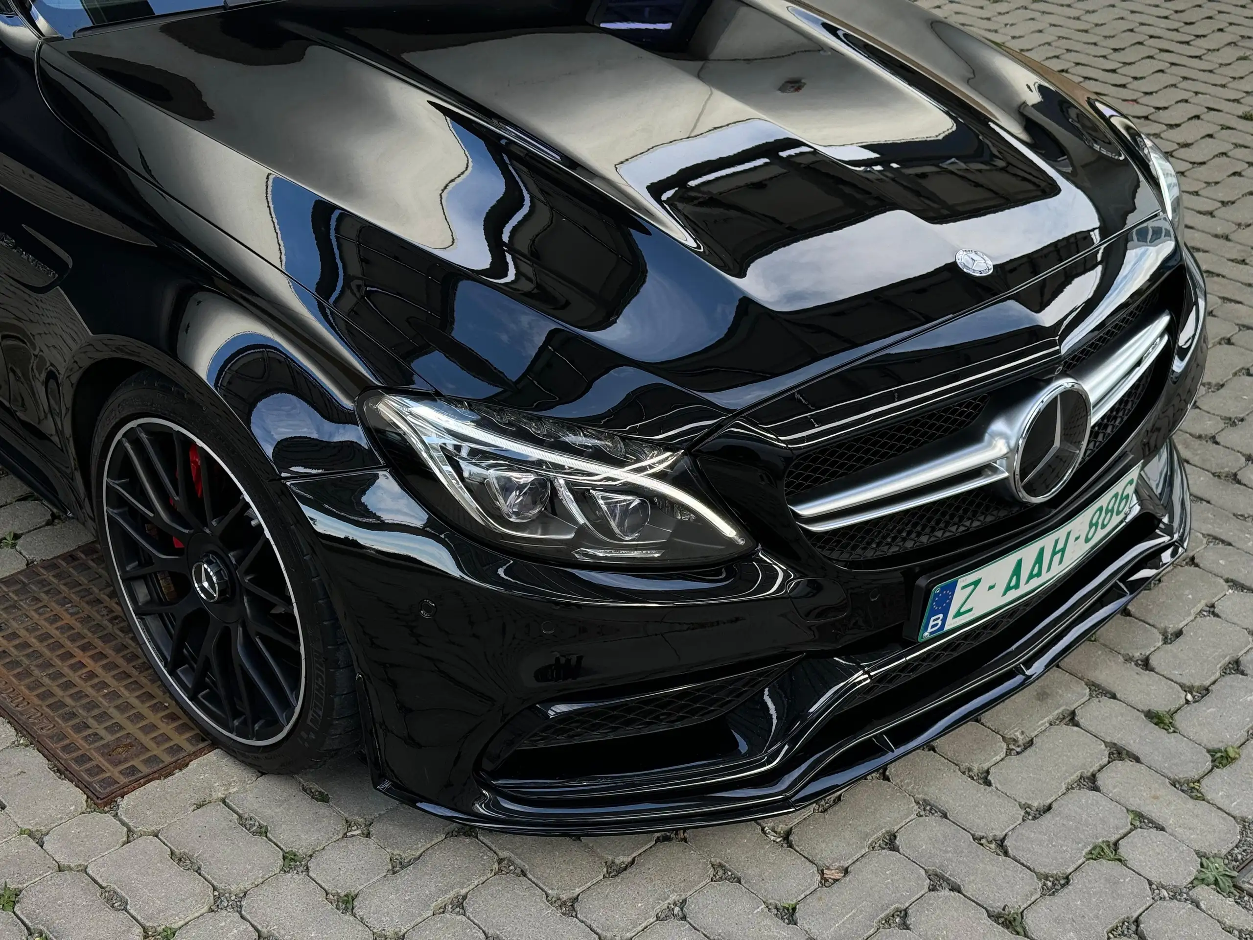 Mercedes-Benz - C 63 AMG