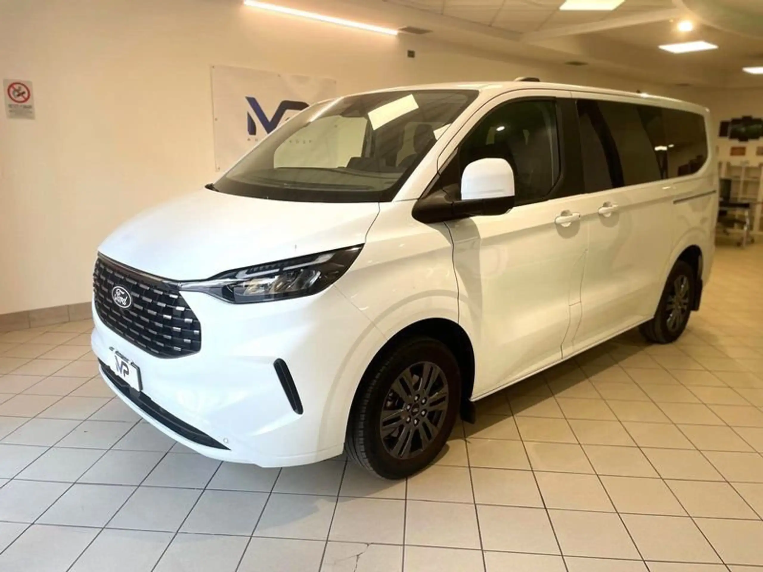 Ford Tourneo Custom 2024