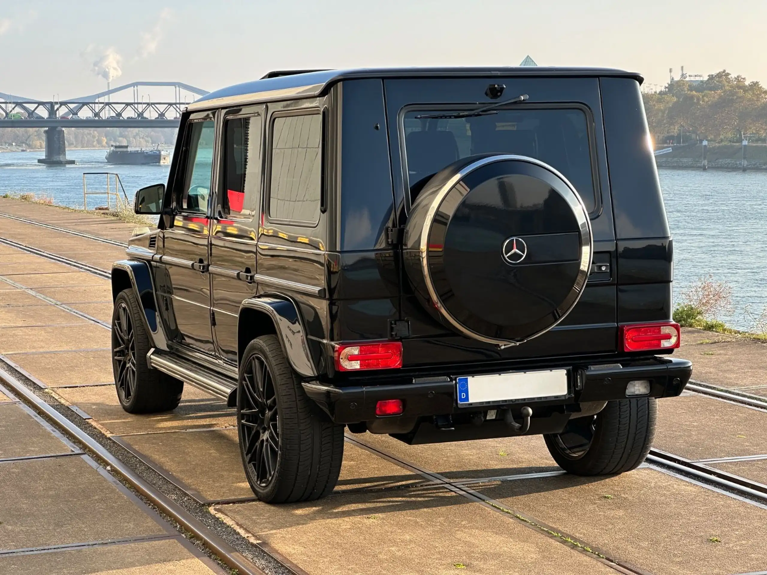 Mercedes-Benz - G 350