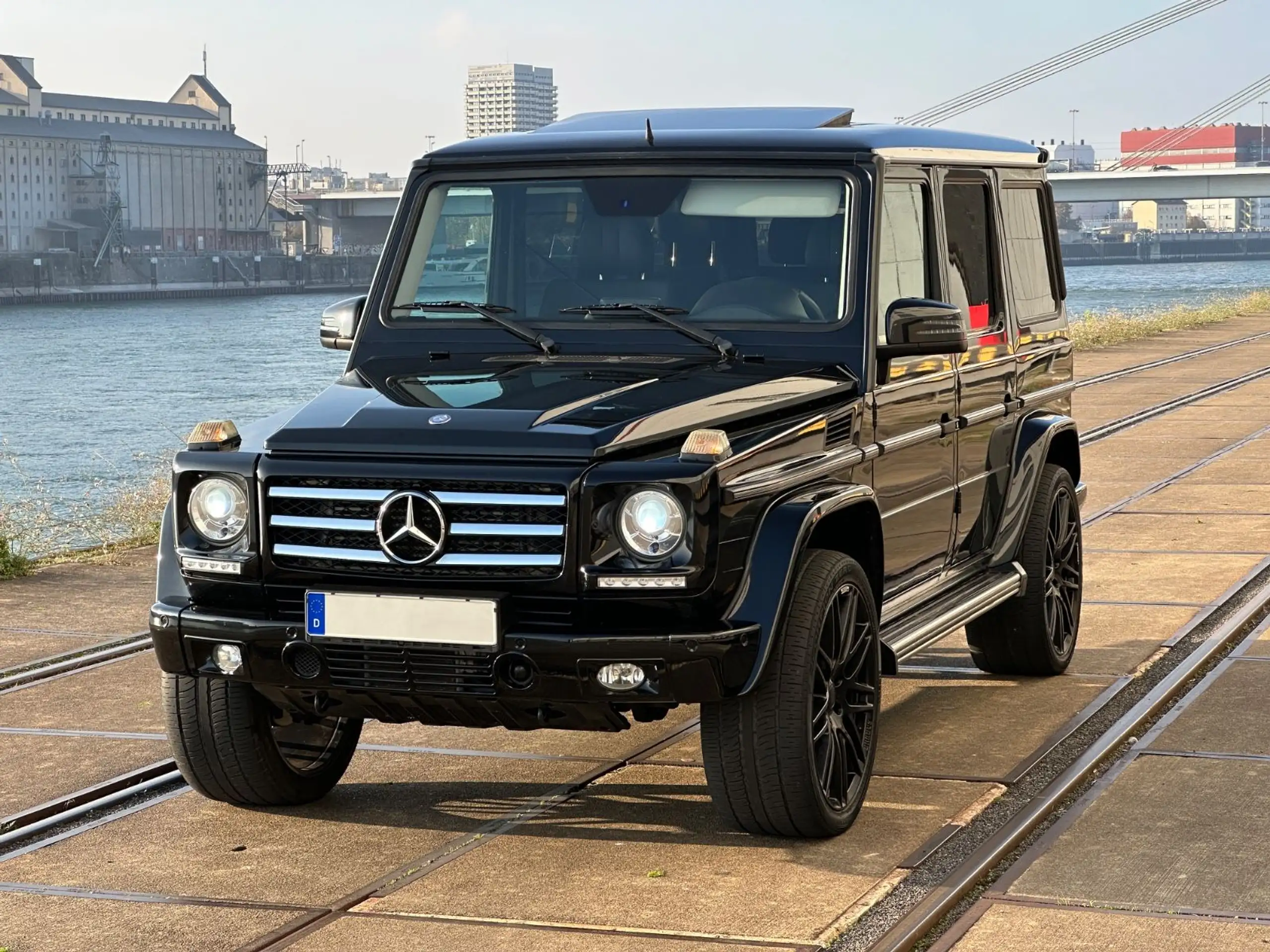 Mercedes-Benz - G 350