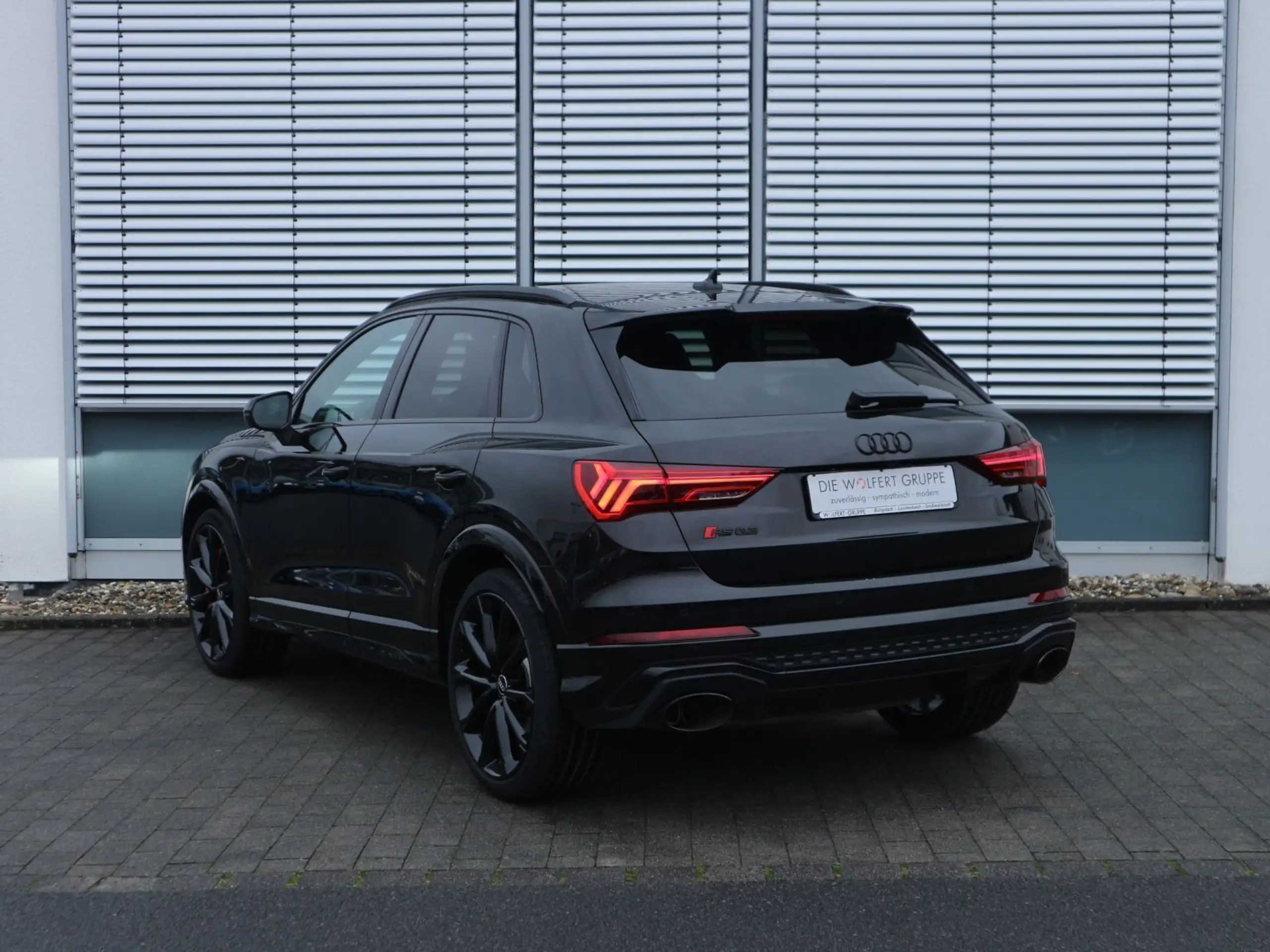 Audi - RS Q3