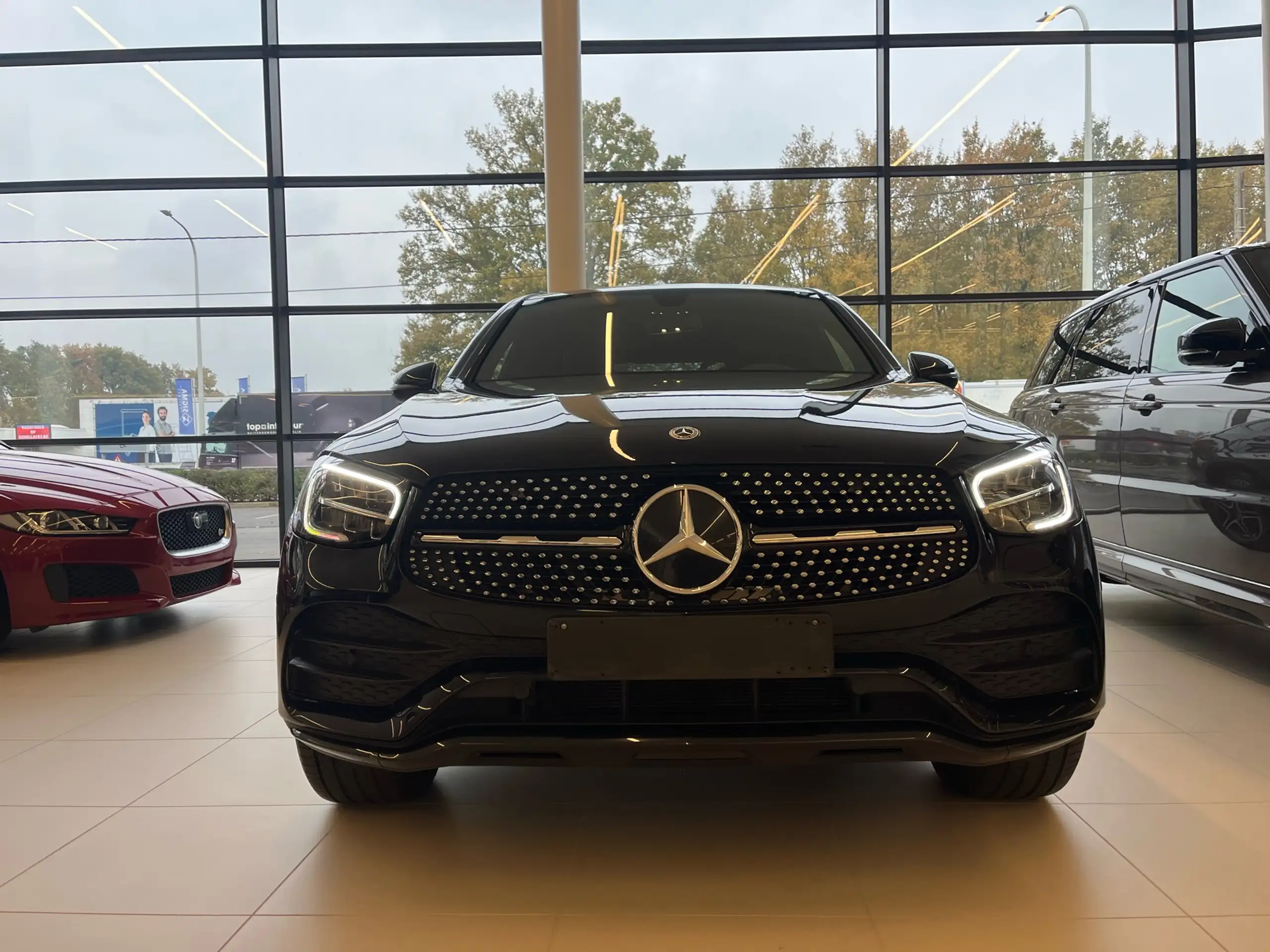 Mercedes-Benz - GLC 300