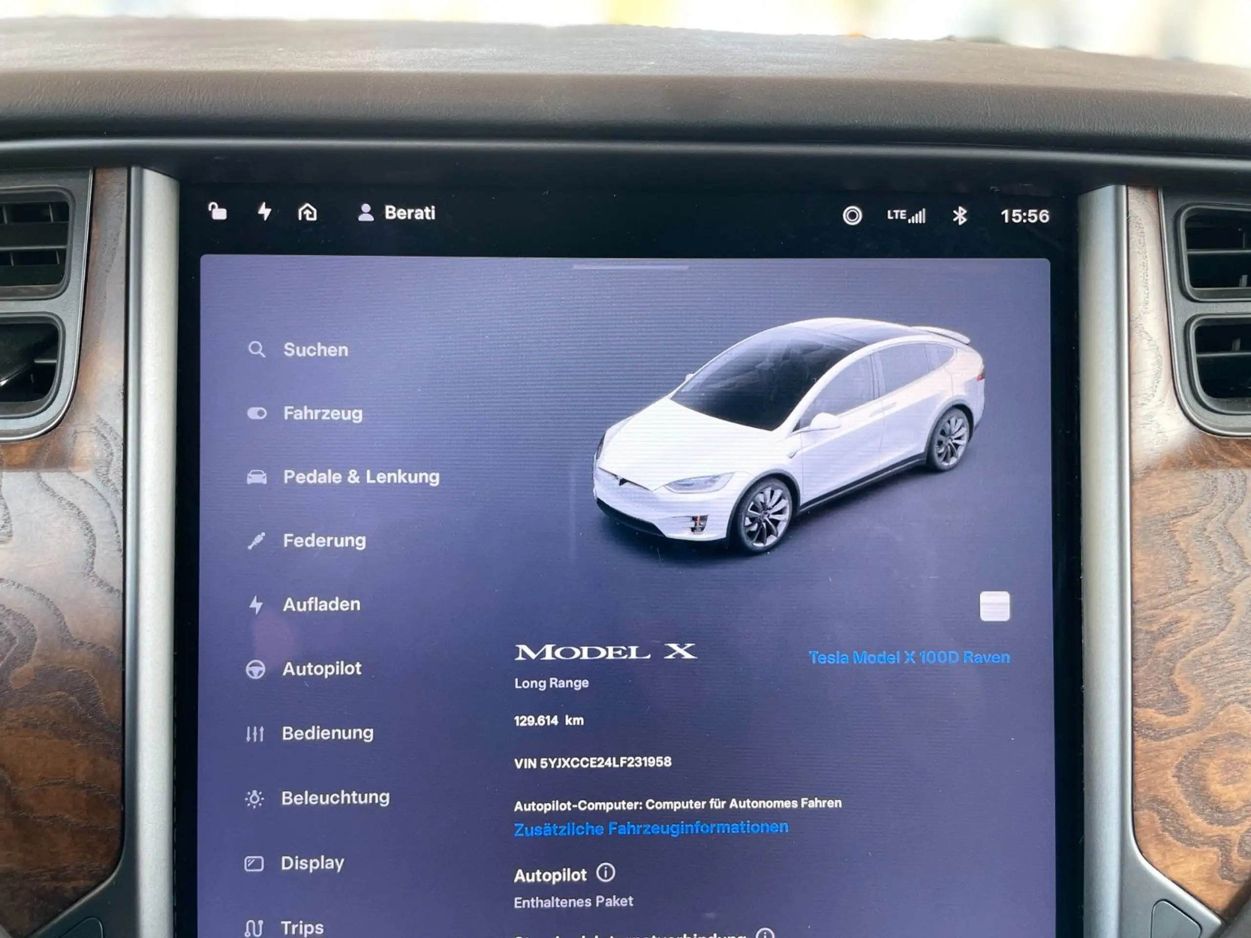 Tesla - Model X