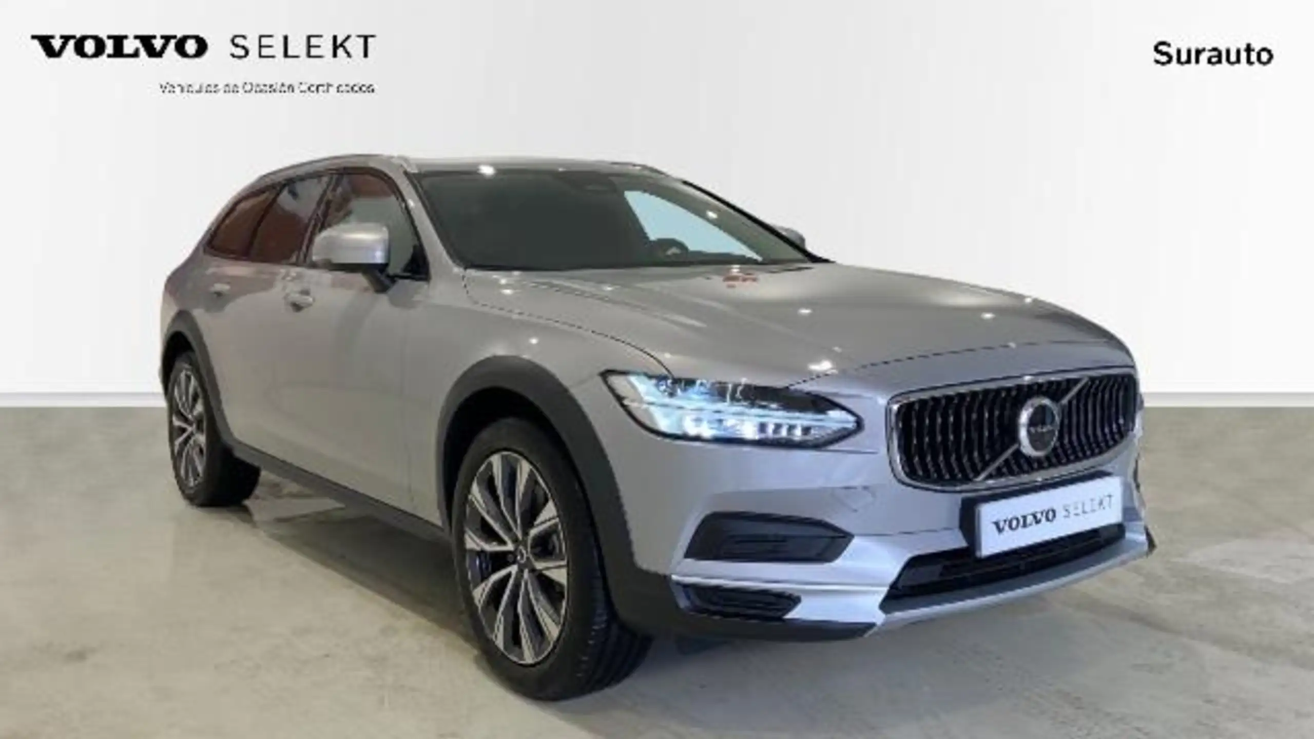 Volvo - V90 Cross Country