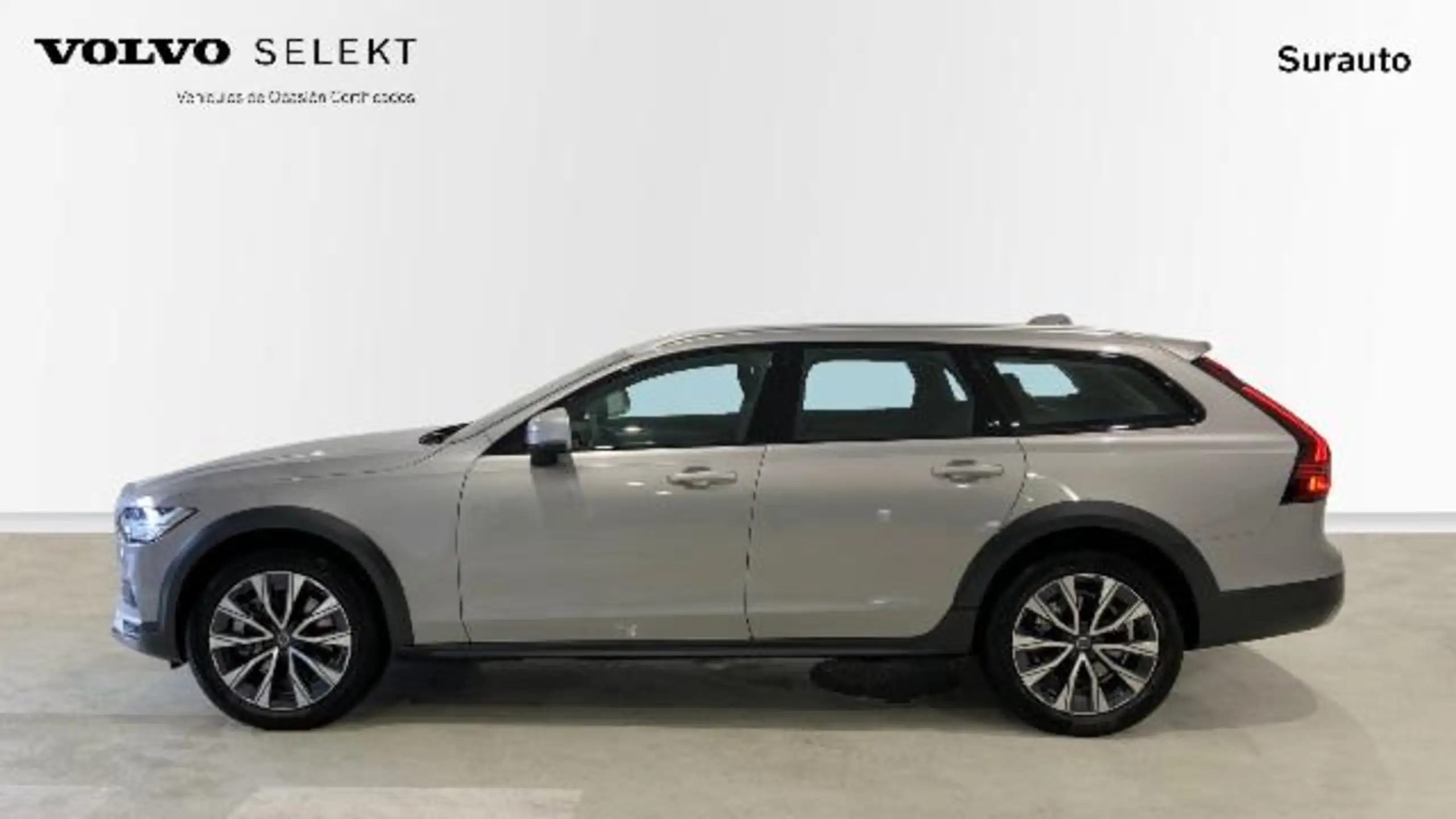 Volvo - V90 Cross Country