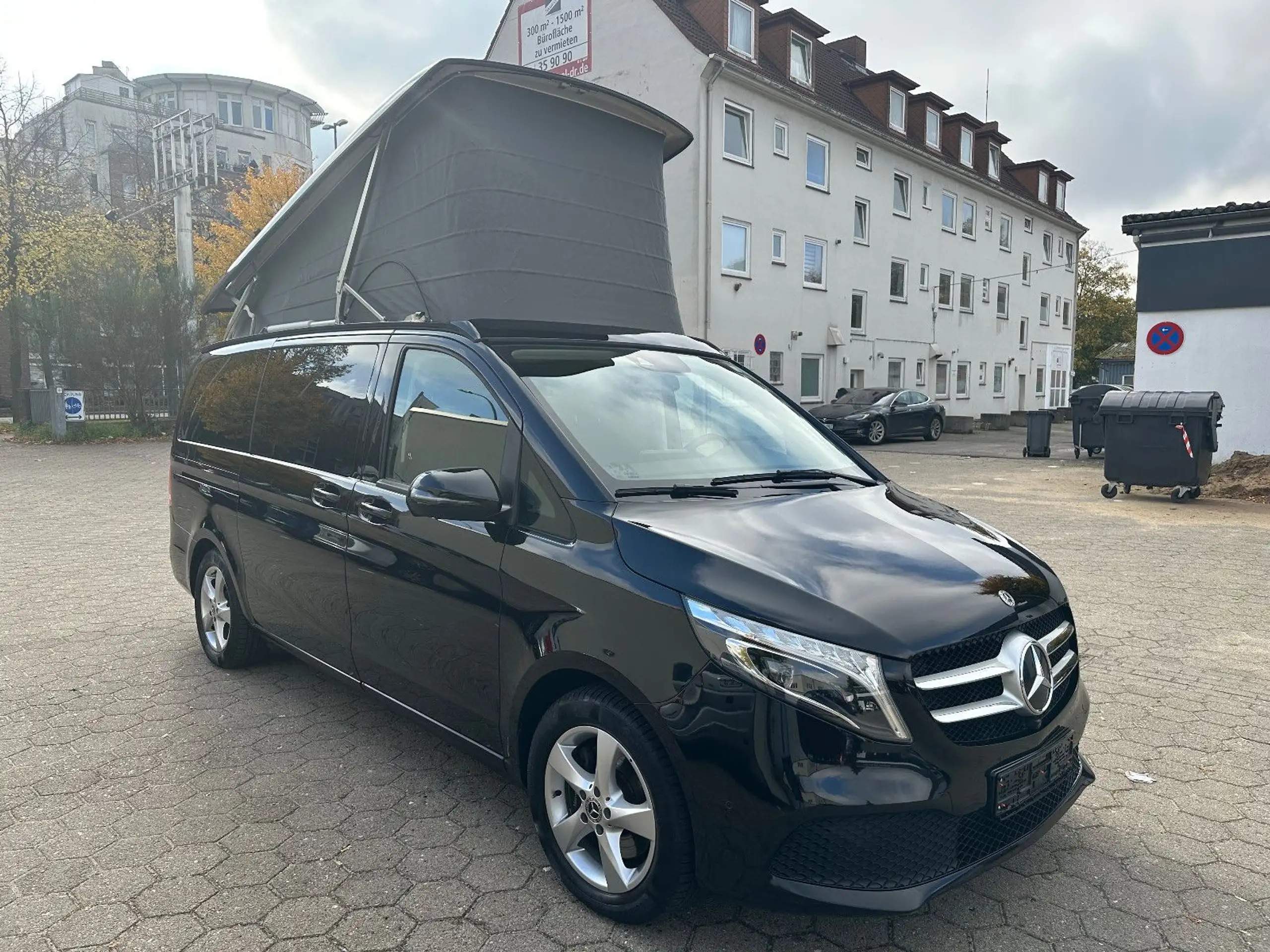 Mercedes-Benz - V 250