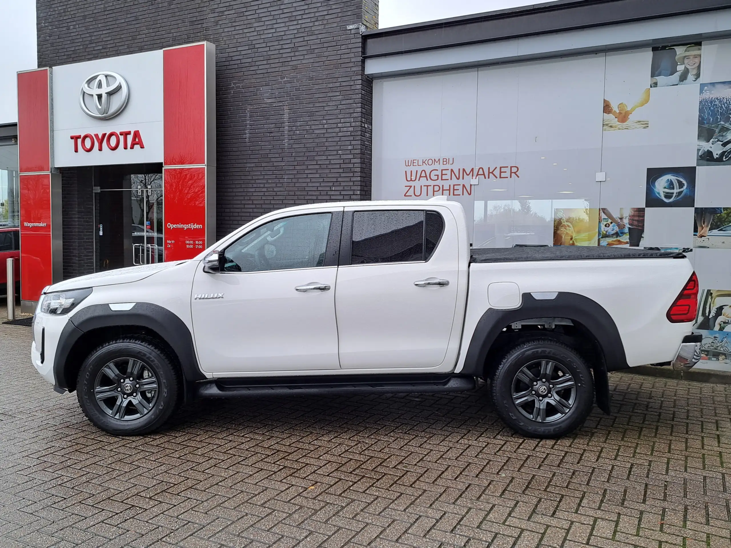 Toyota - Hilux