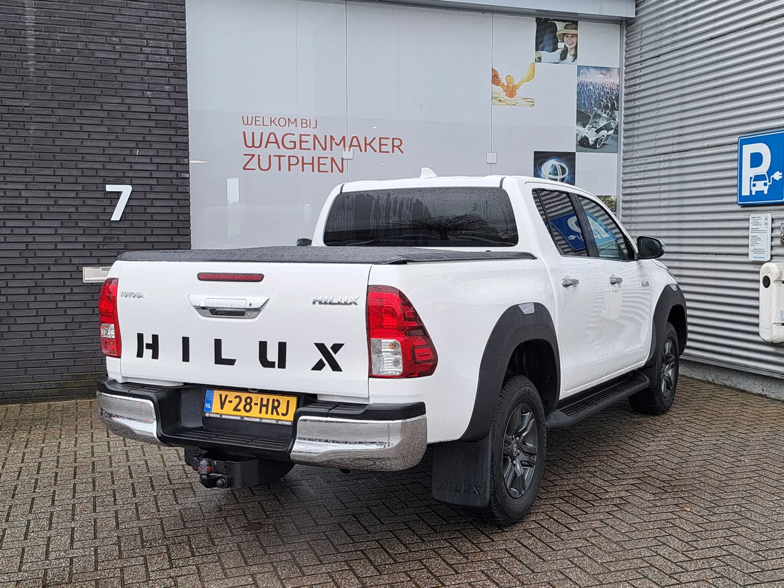 Toyota - Hilux