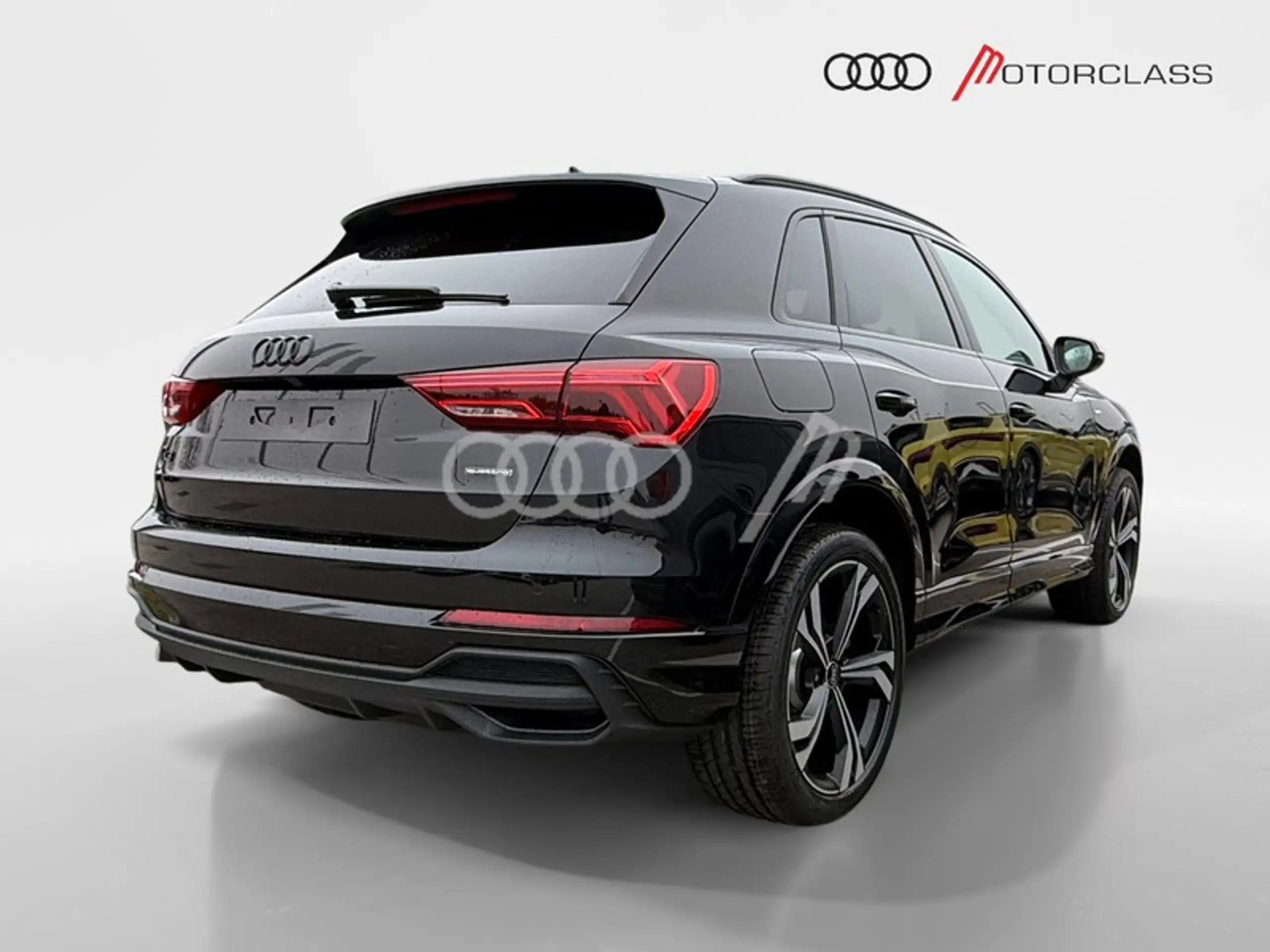 Audi - Q3