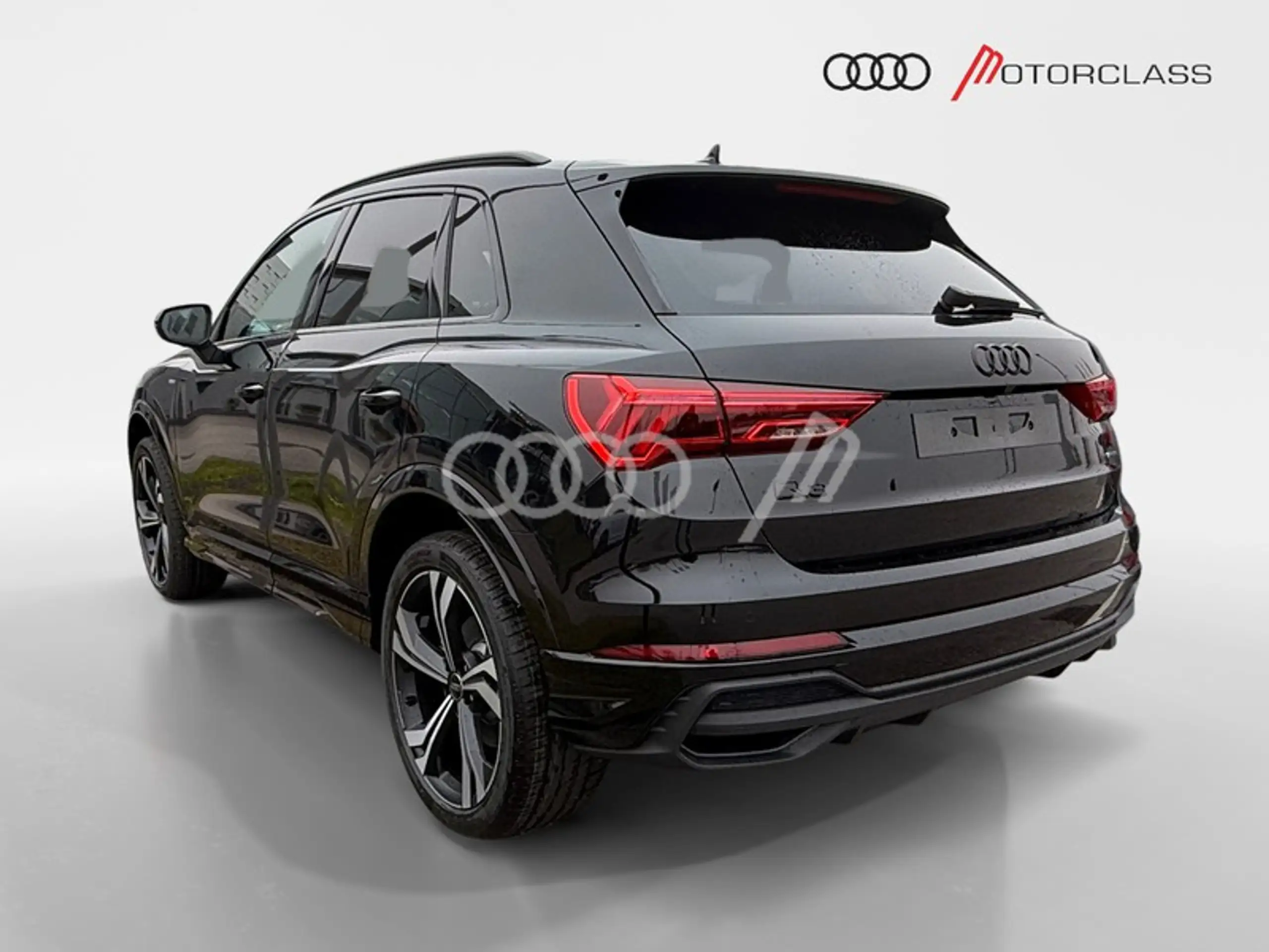 Audi - Q3