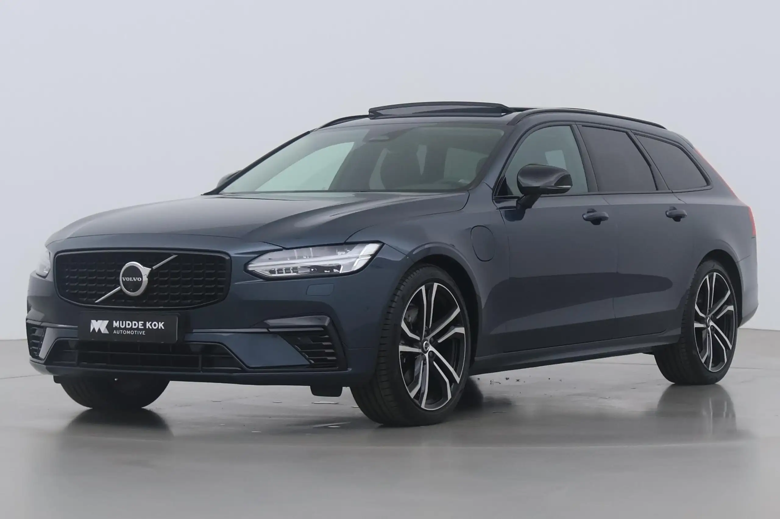 Volvo - V90