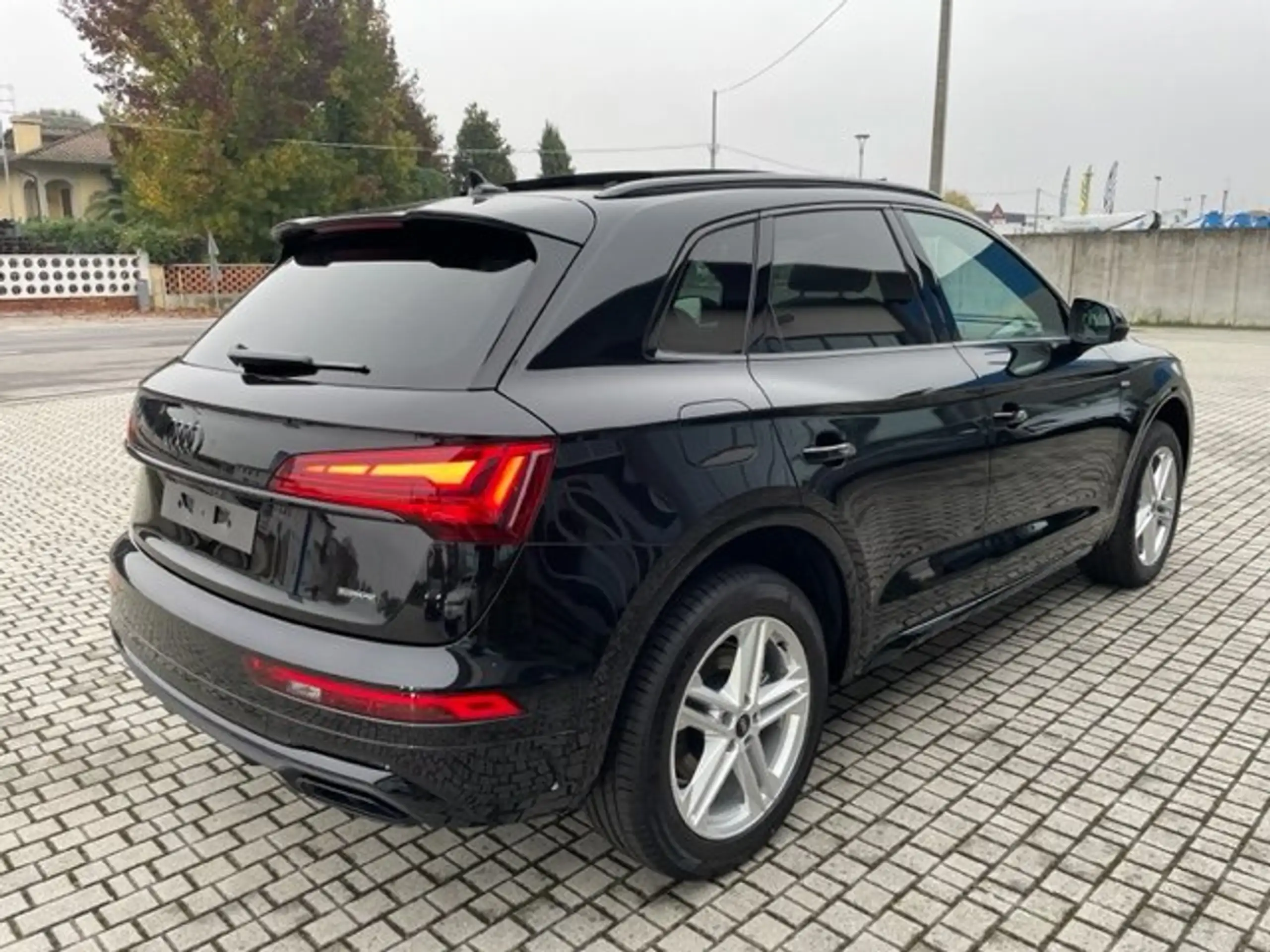 Audi - Q5