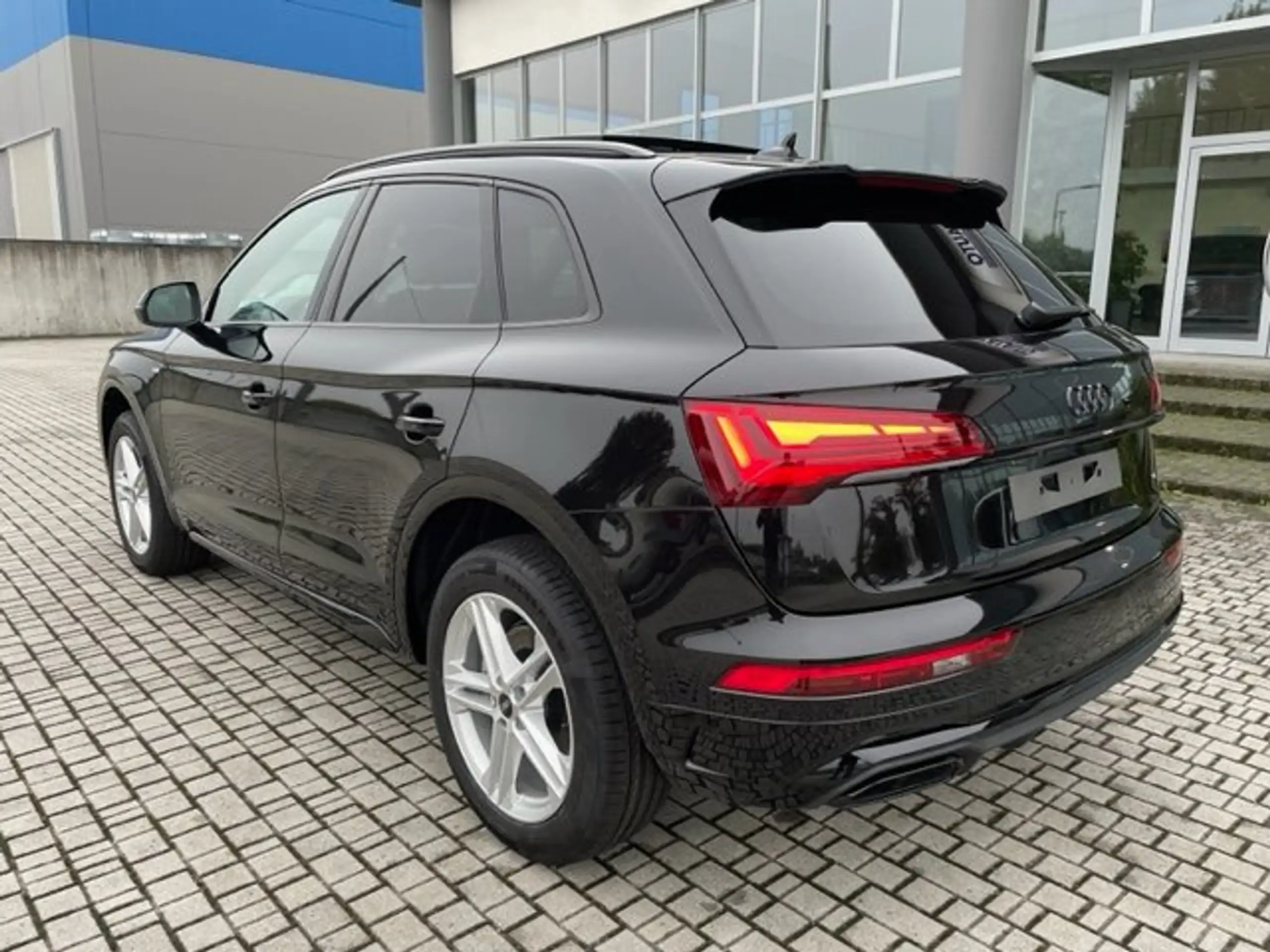 Audi - Q5