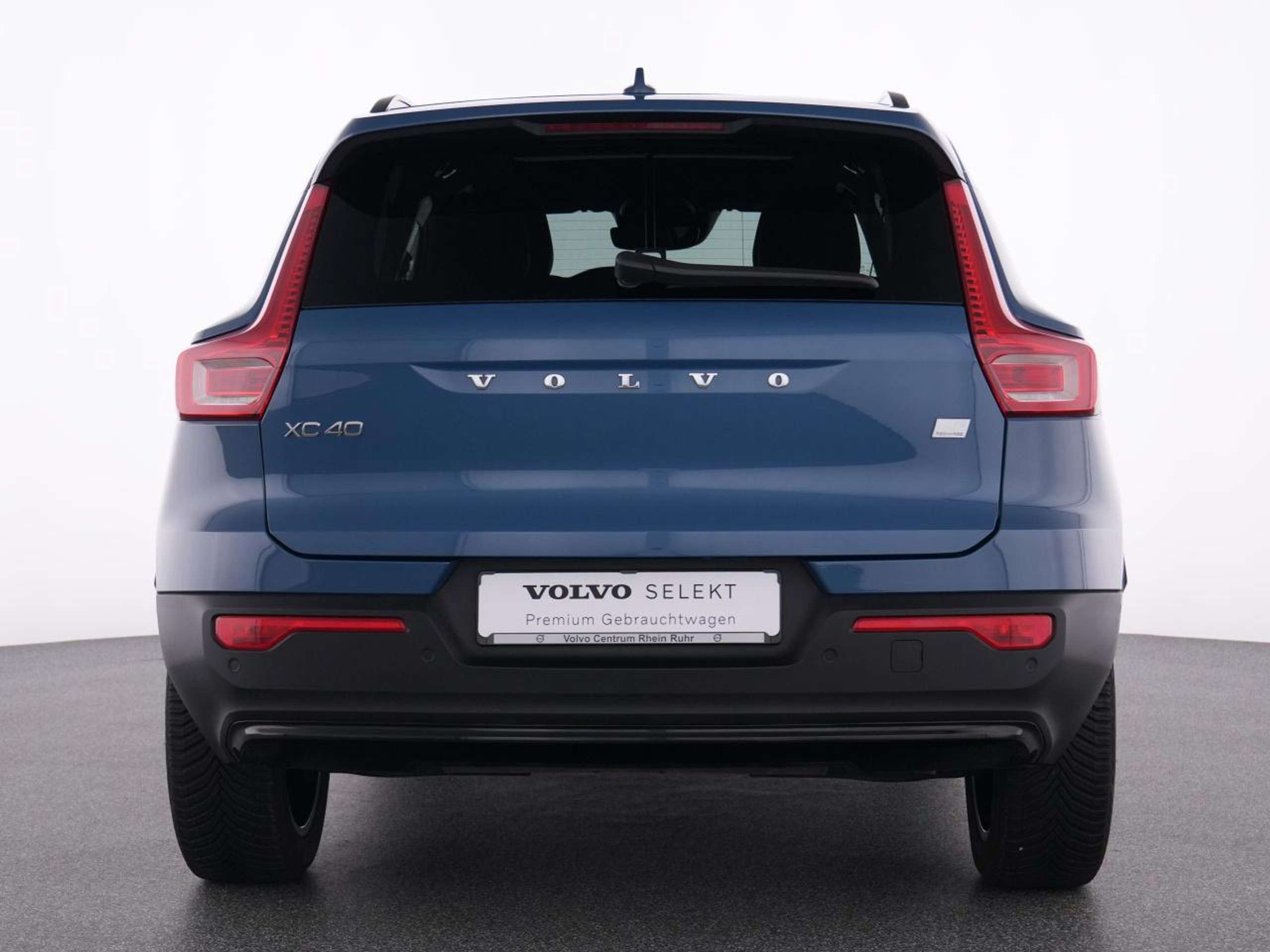 Volvo - XC40