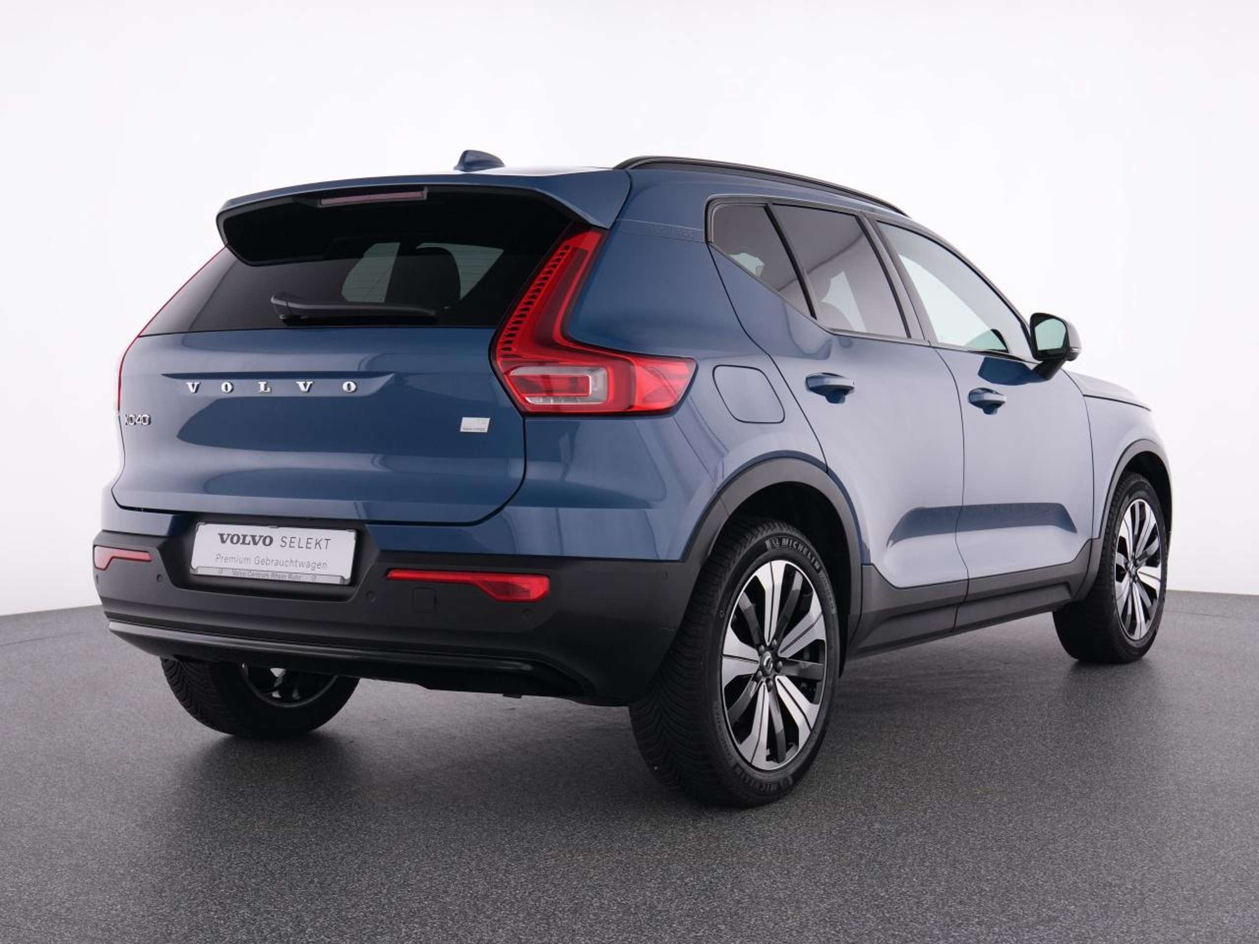 Volvo - XC40