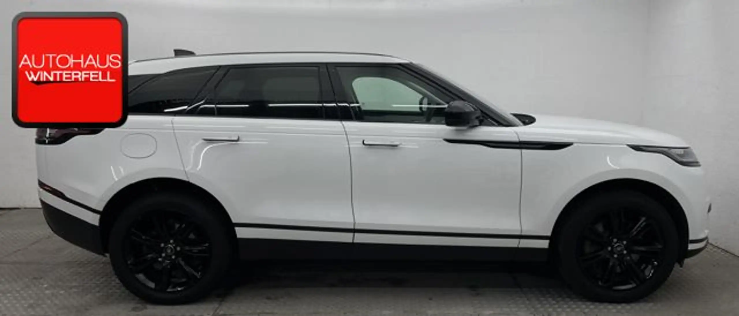 Land Rover - Range Rover Velar