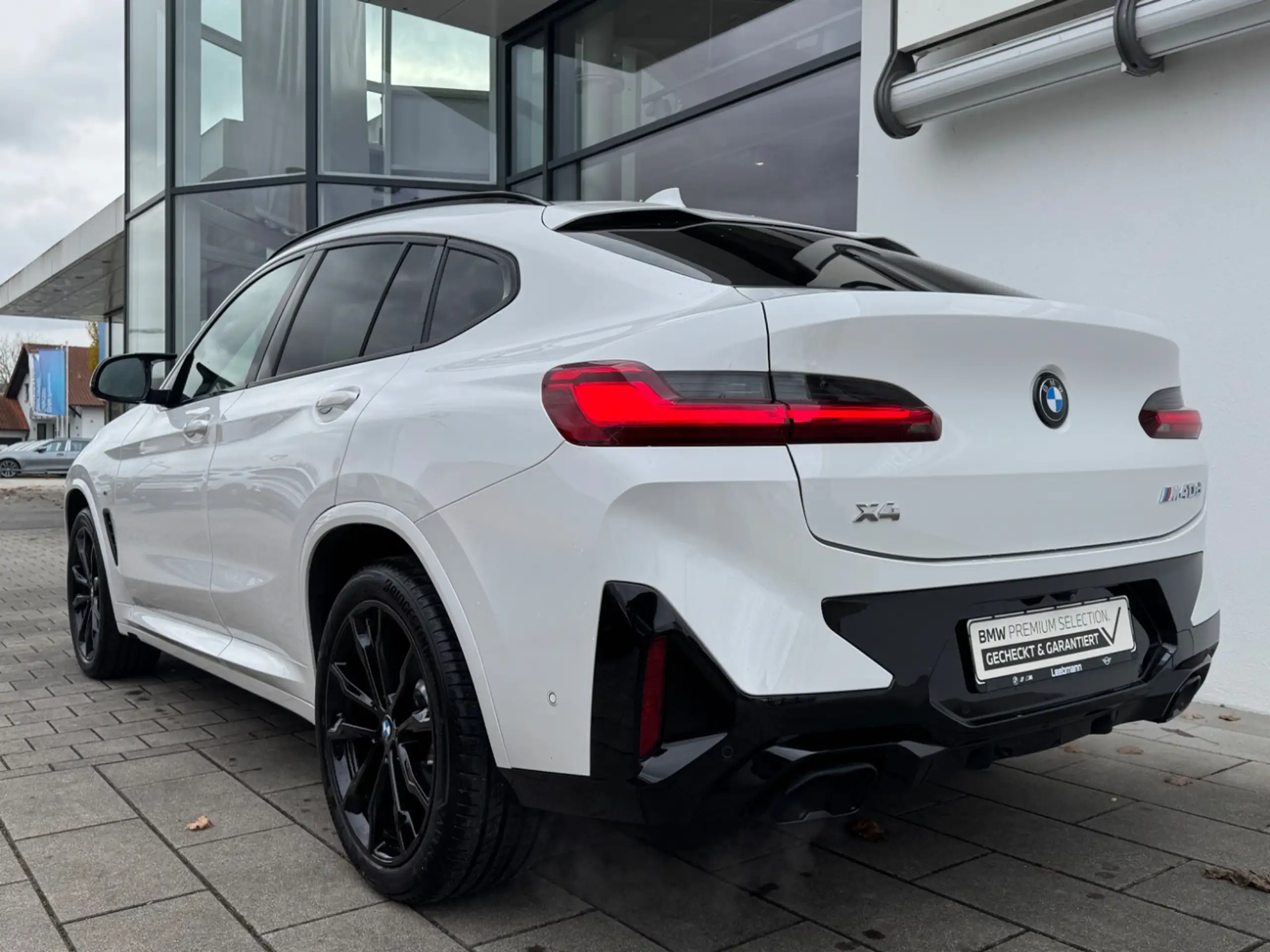 BMW - X4 M