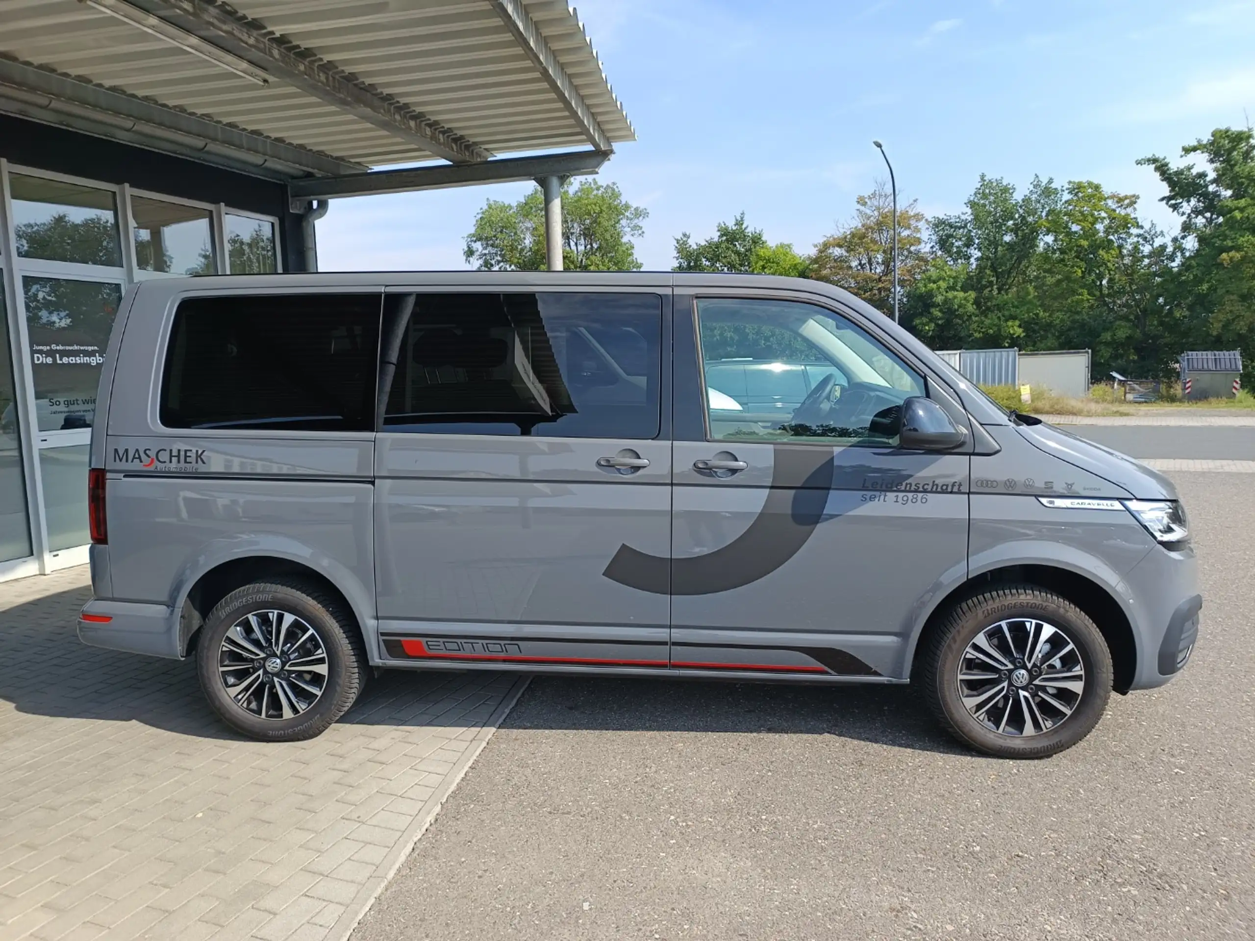 Volkswagen - T6.1 Caravelle