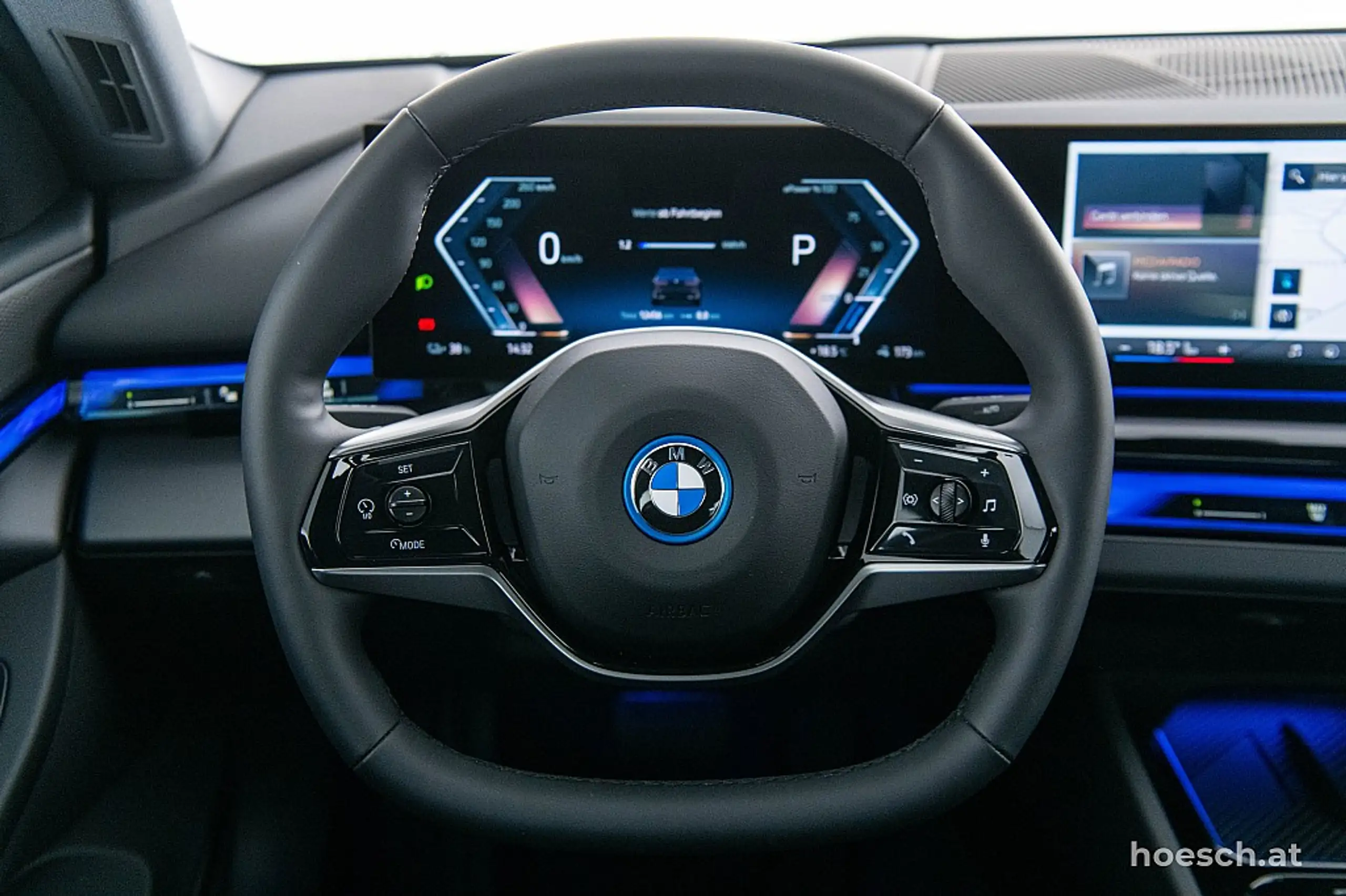 BMW - i5