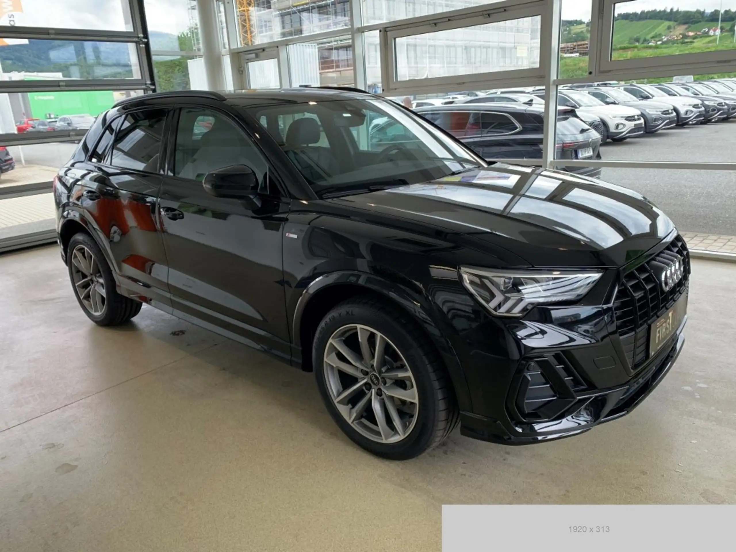 Audi - Q3