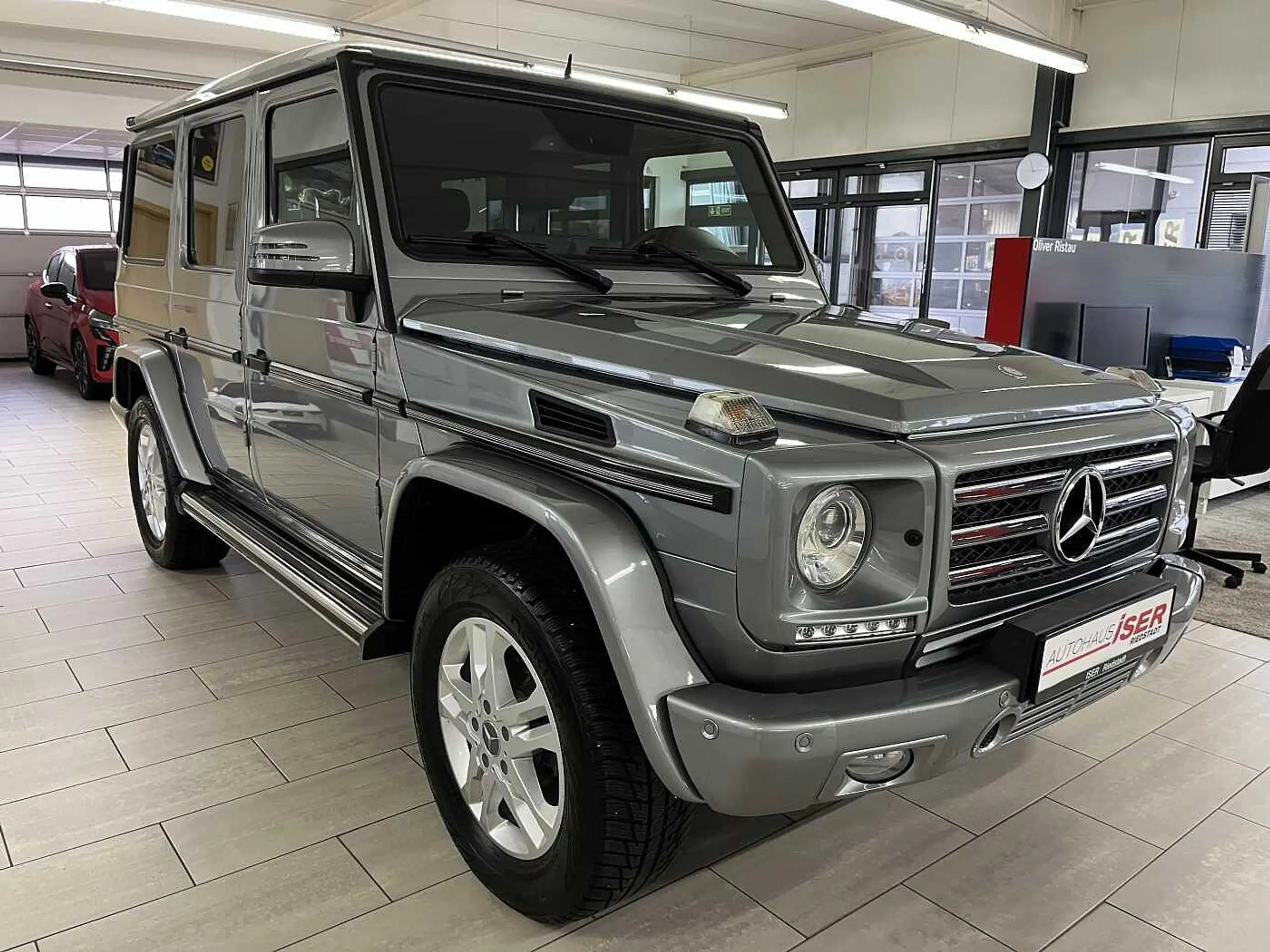 Mercedes-Benz - G 350