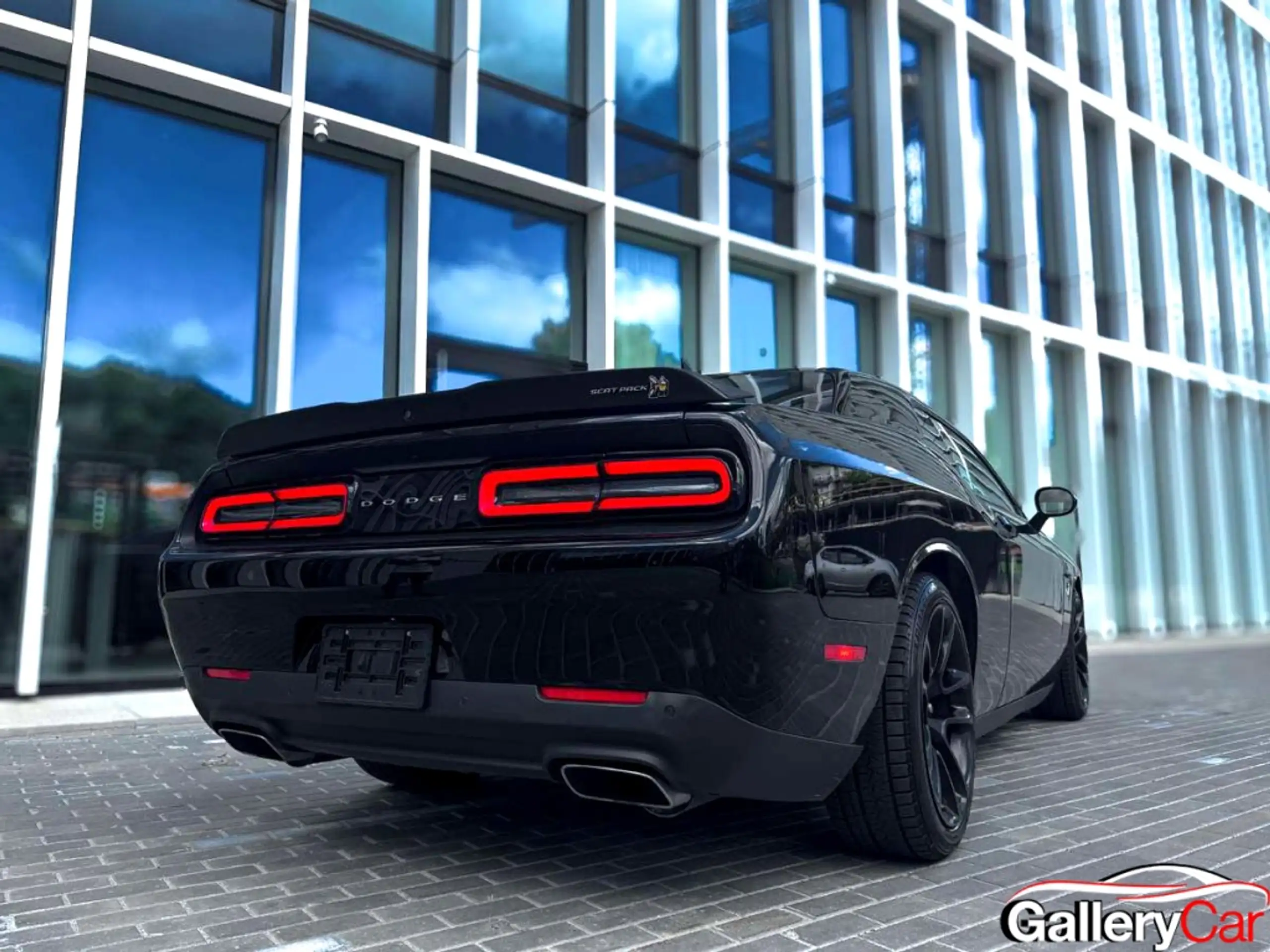 Dodge - Challenger