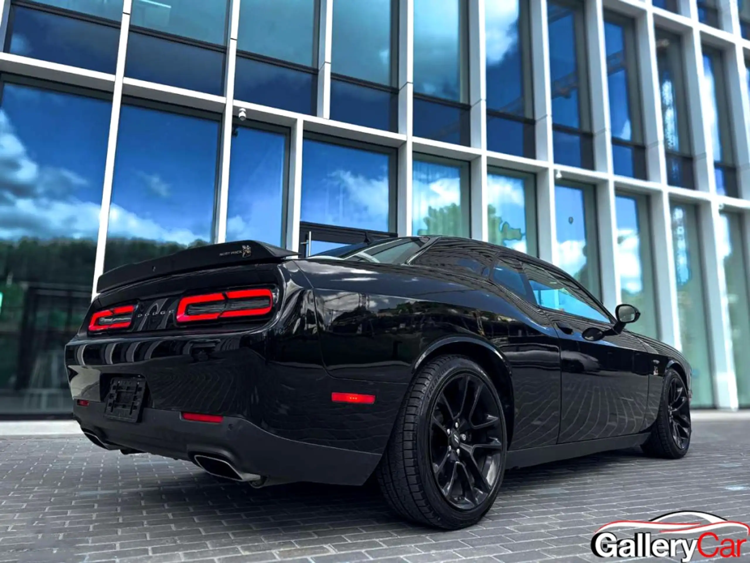 Dodge - Challenger