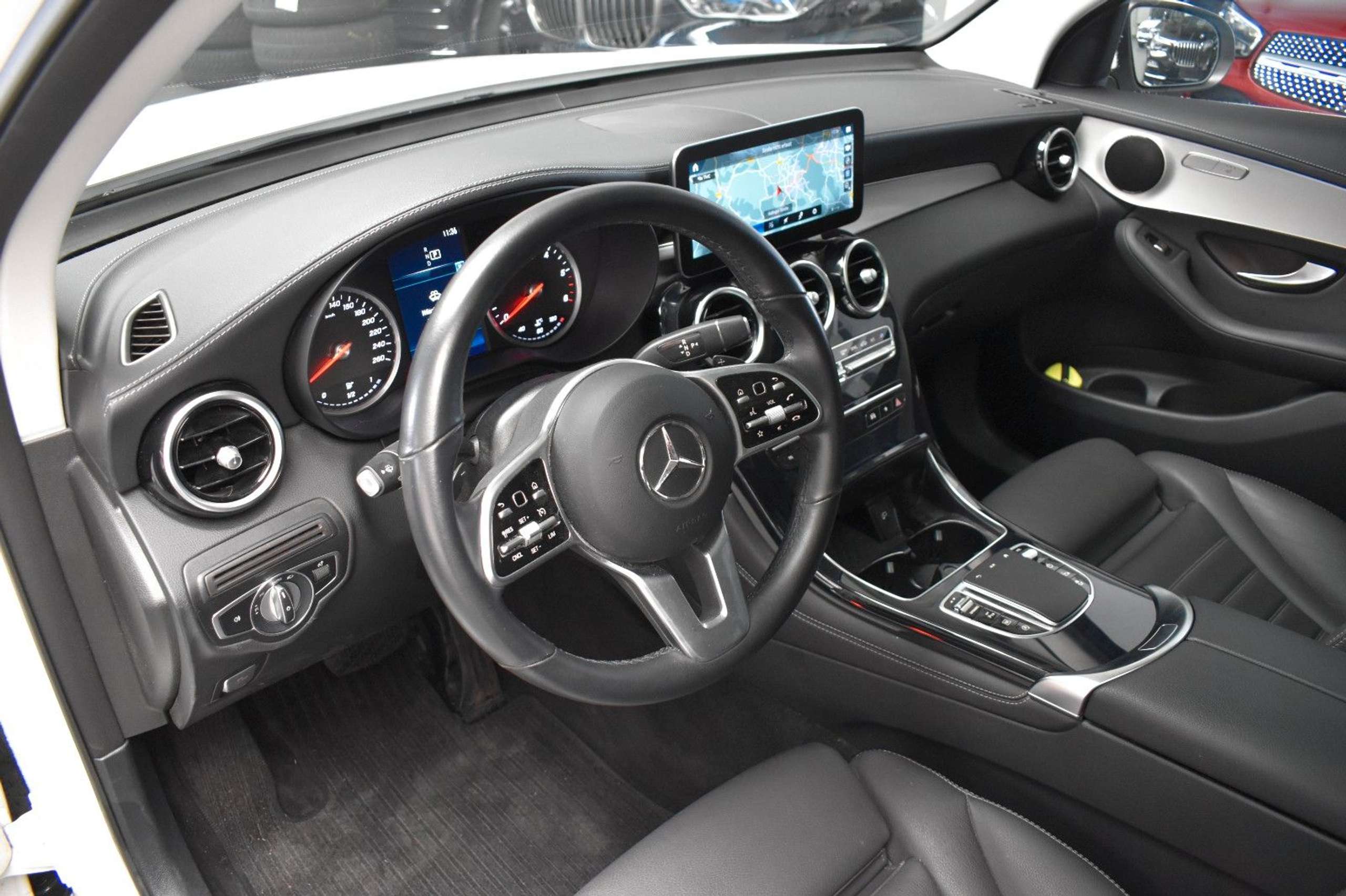 Mercedes-Benz - GLC 220