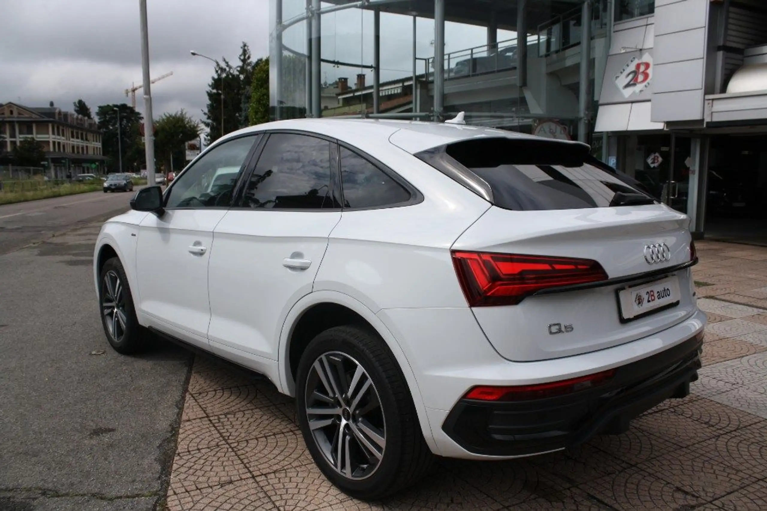 Audi - Q5