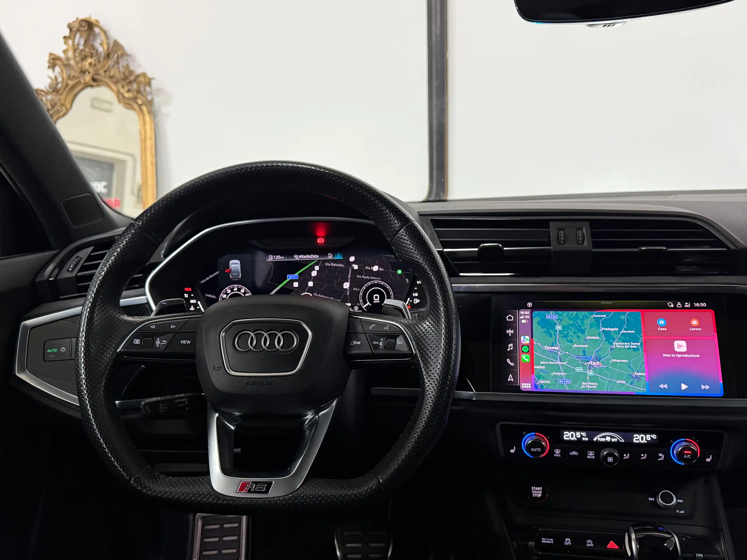 Audi - RS Q3