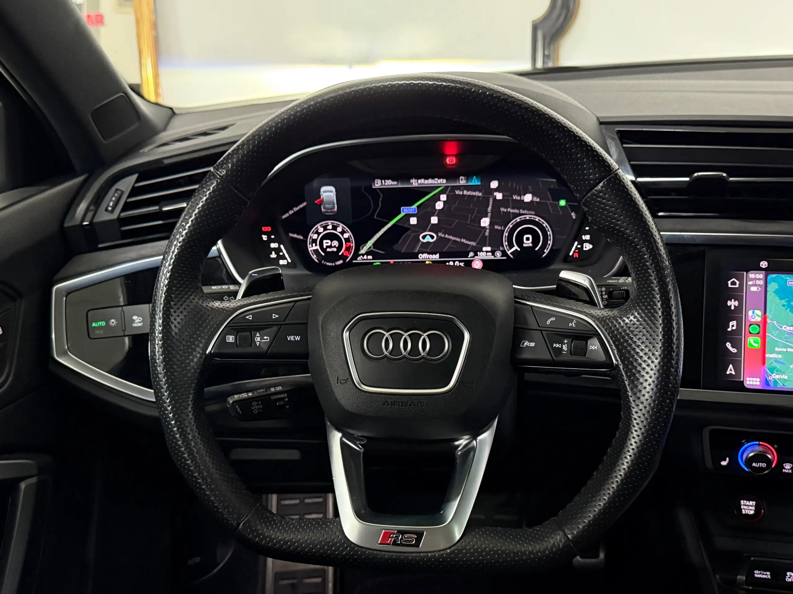 Audi - RS Q3