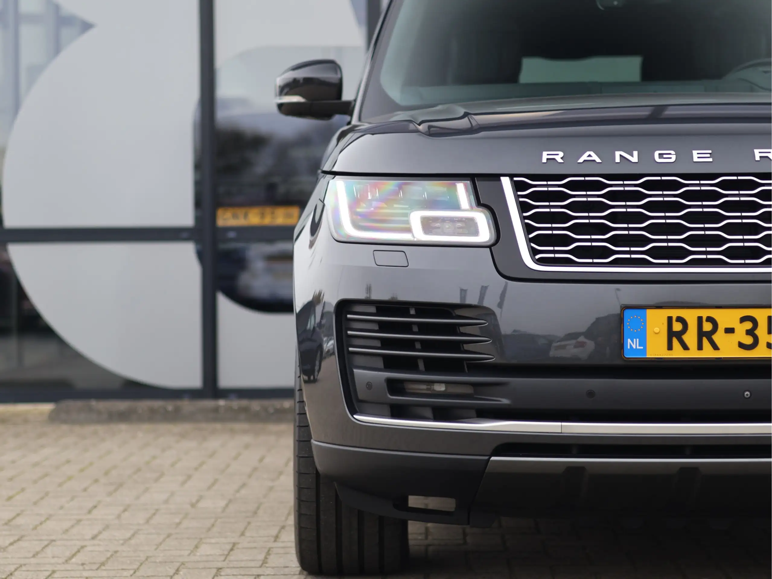 Land Rover - Range Rover