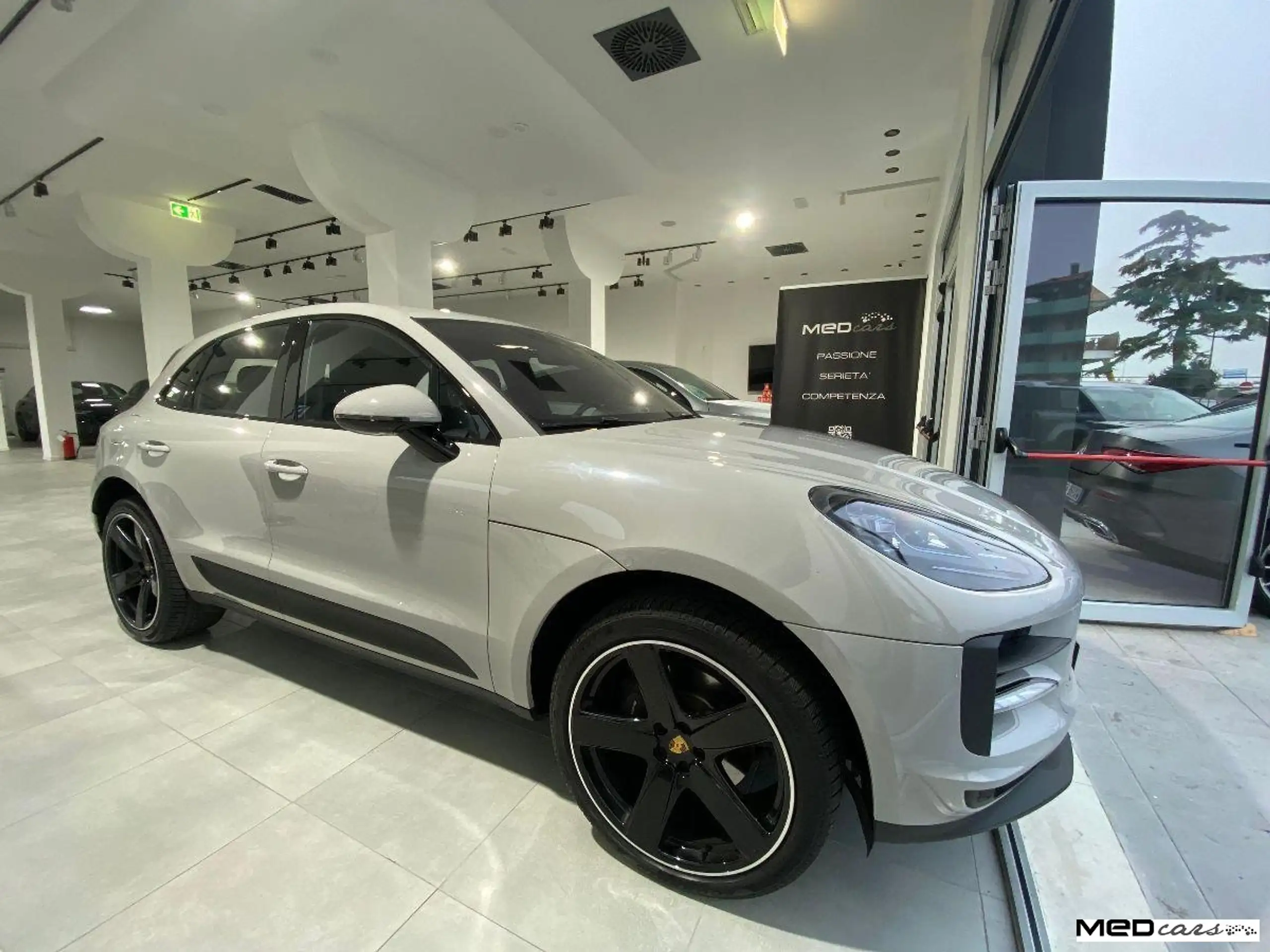 Porsche - Macan