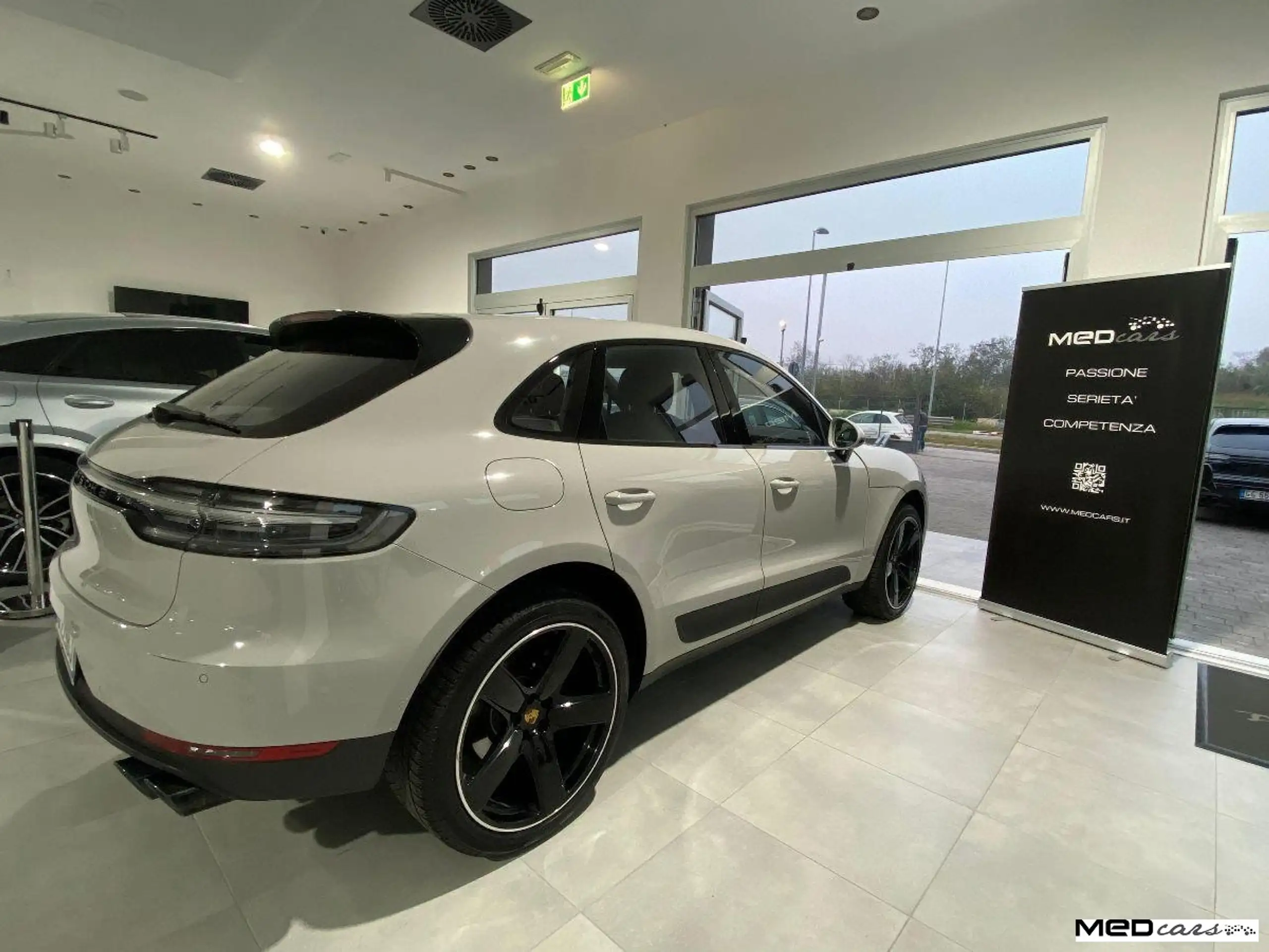 Porsche - Macan