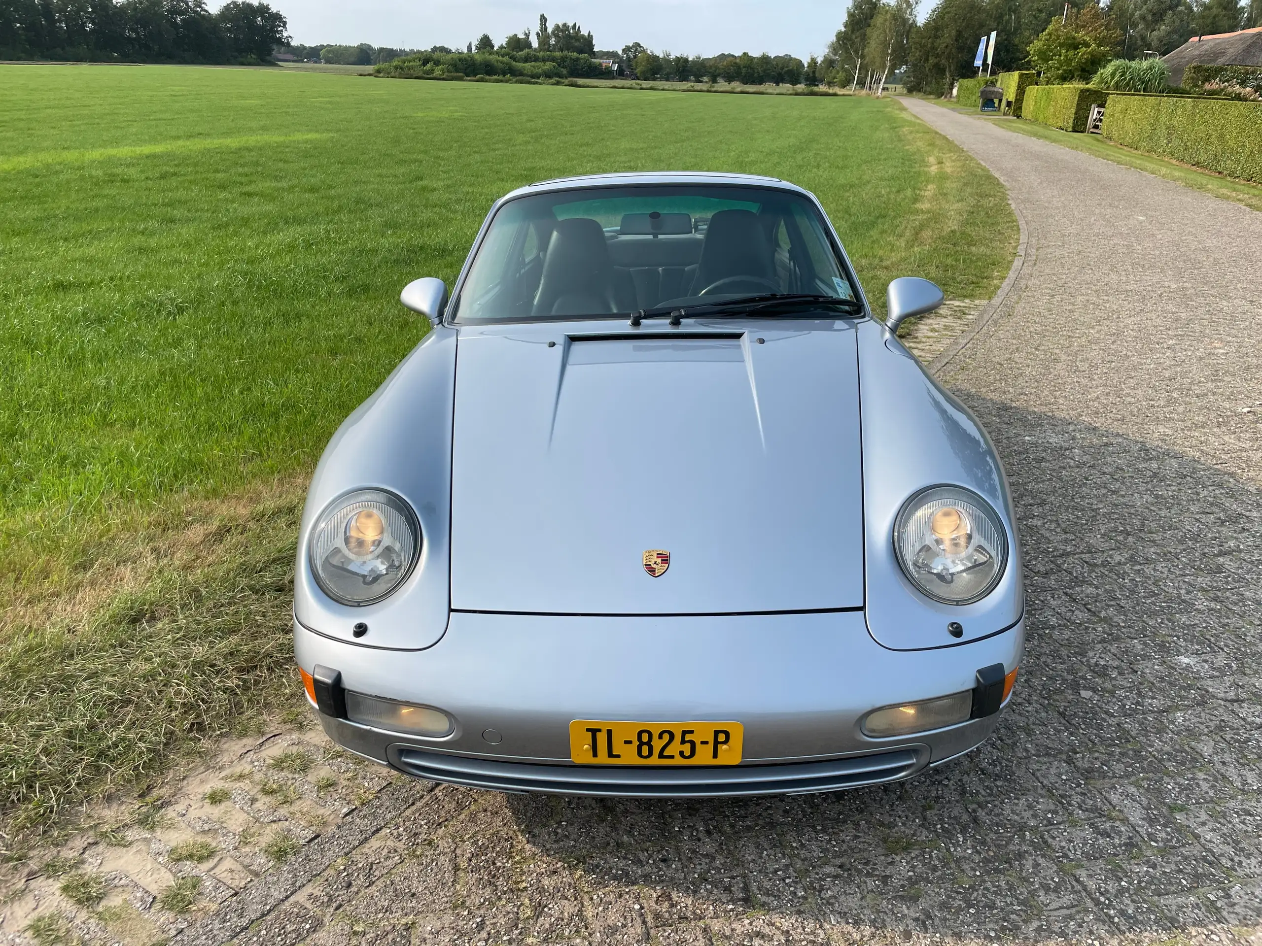 Porsche - 911