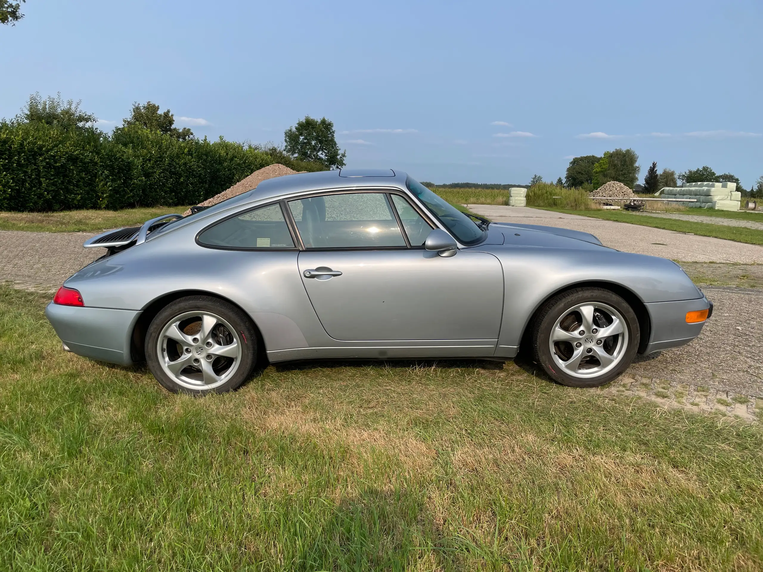 Porsche - 911