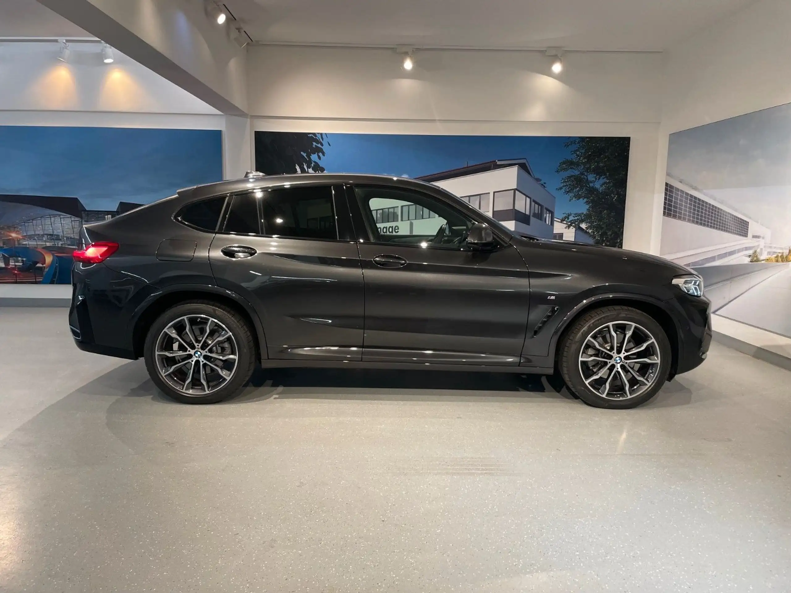 BMW - X4