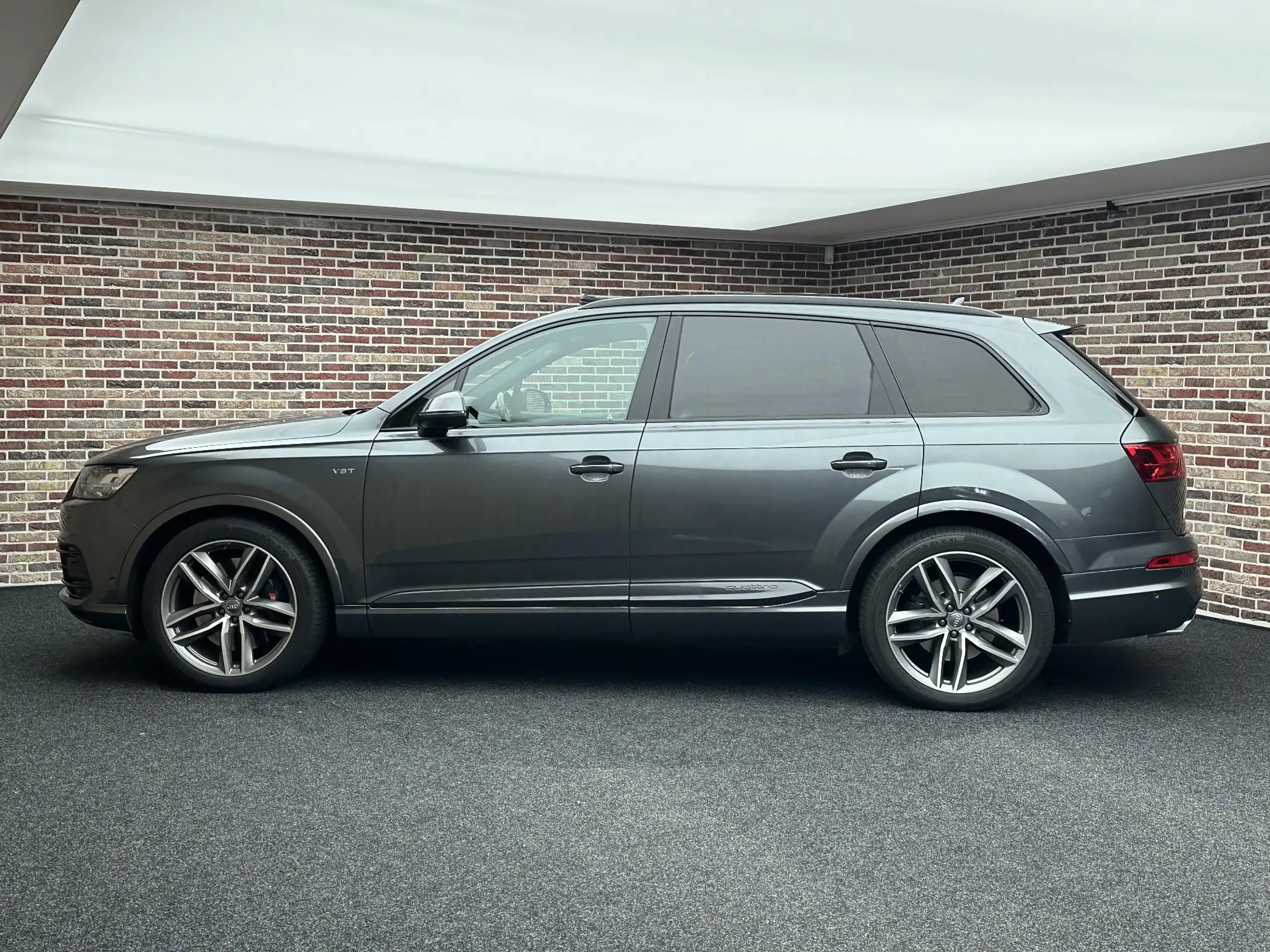 Audi - Q7