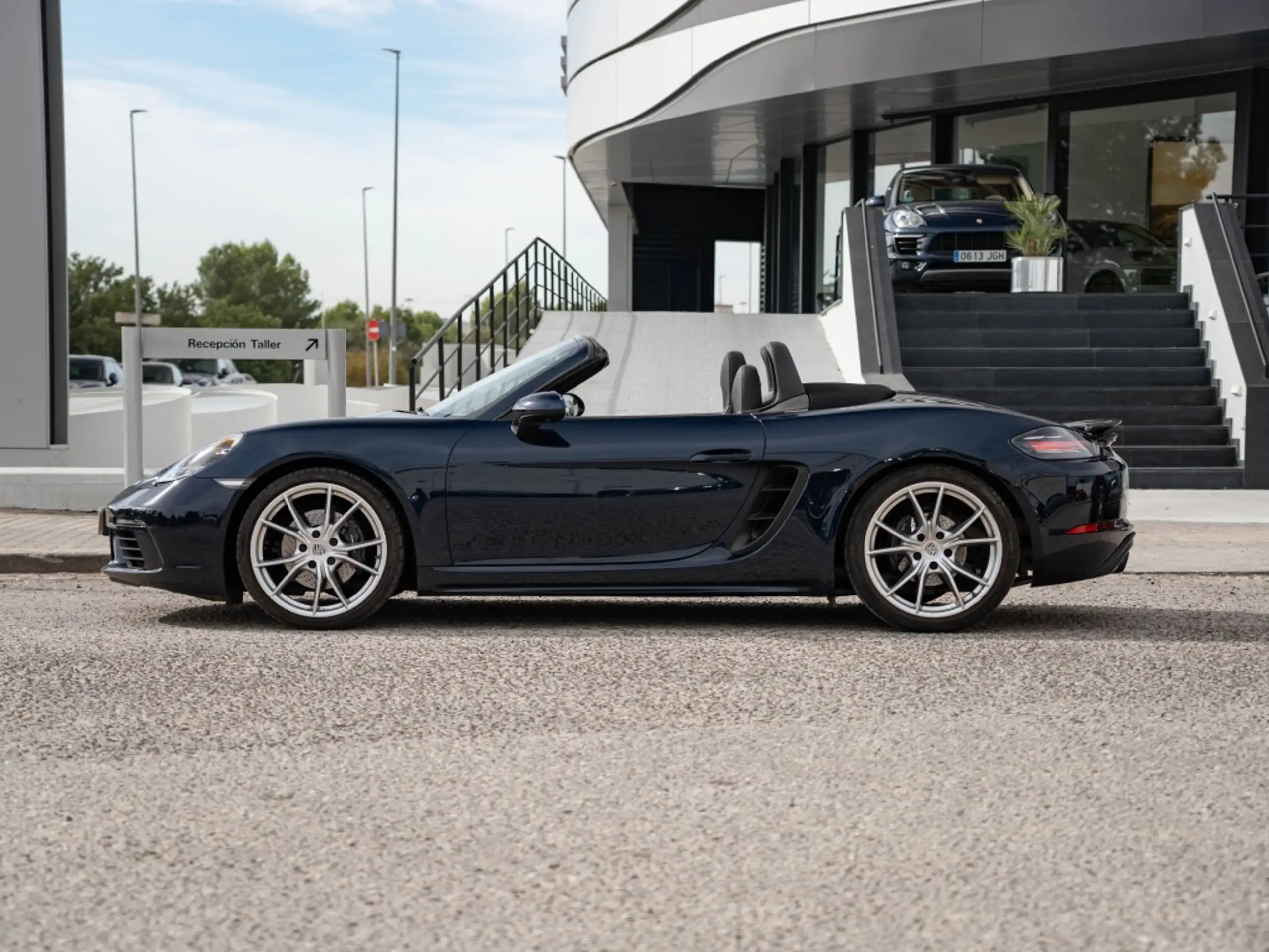 Porsche - Boxster