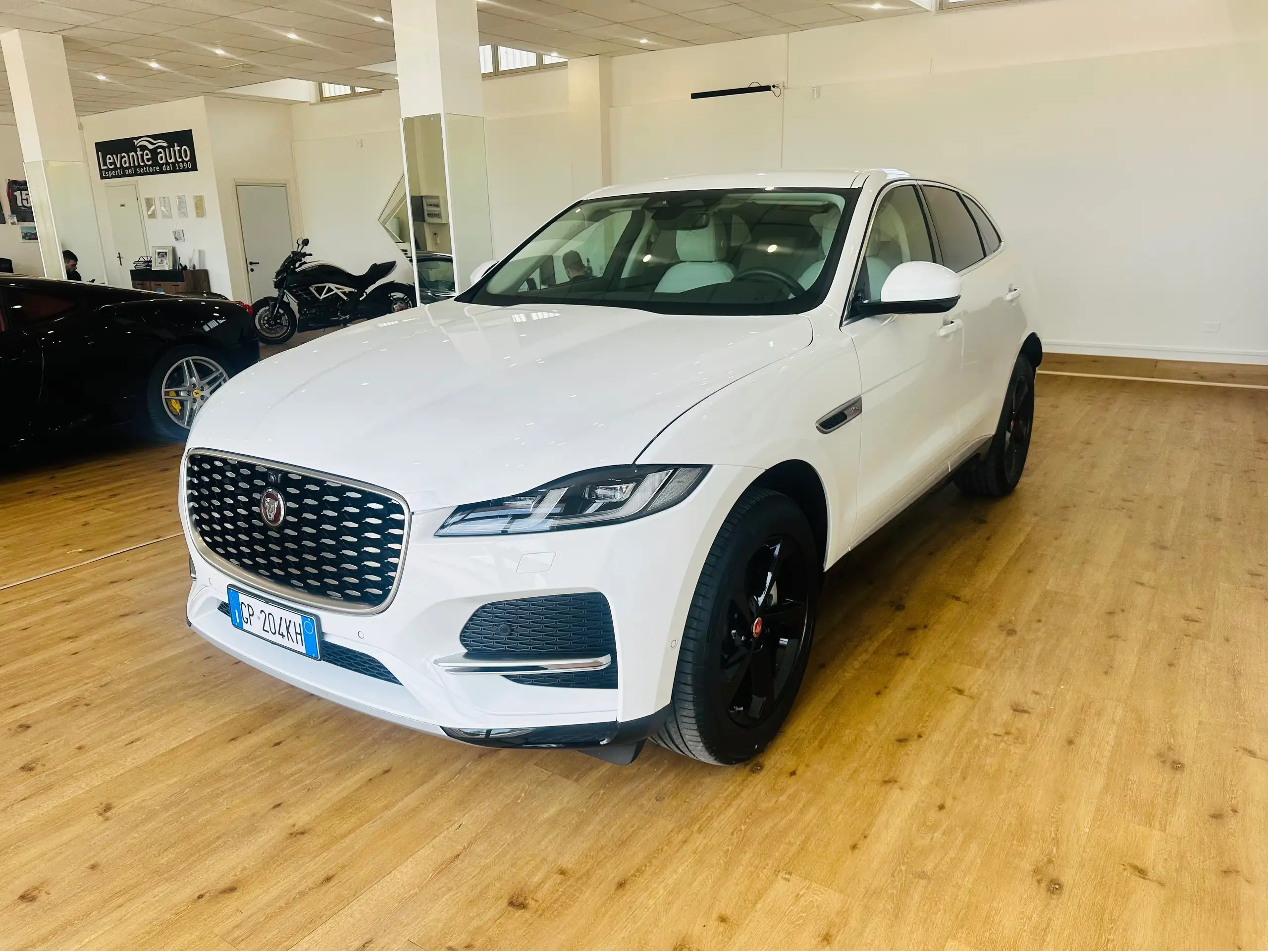 Jaguar - F-Pace