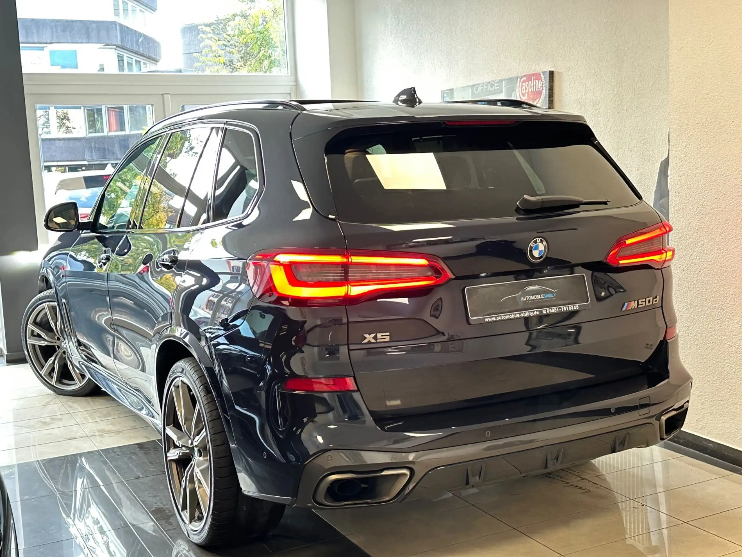 BMW - X5 M