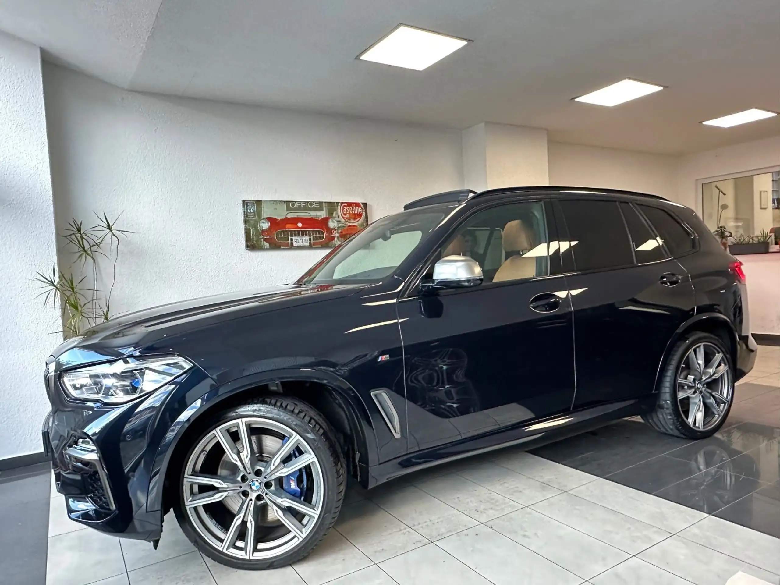 BMW - X5 M