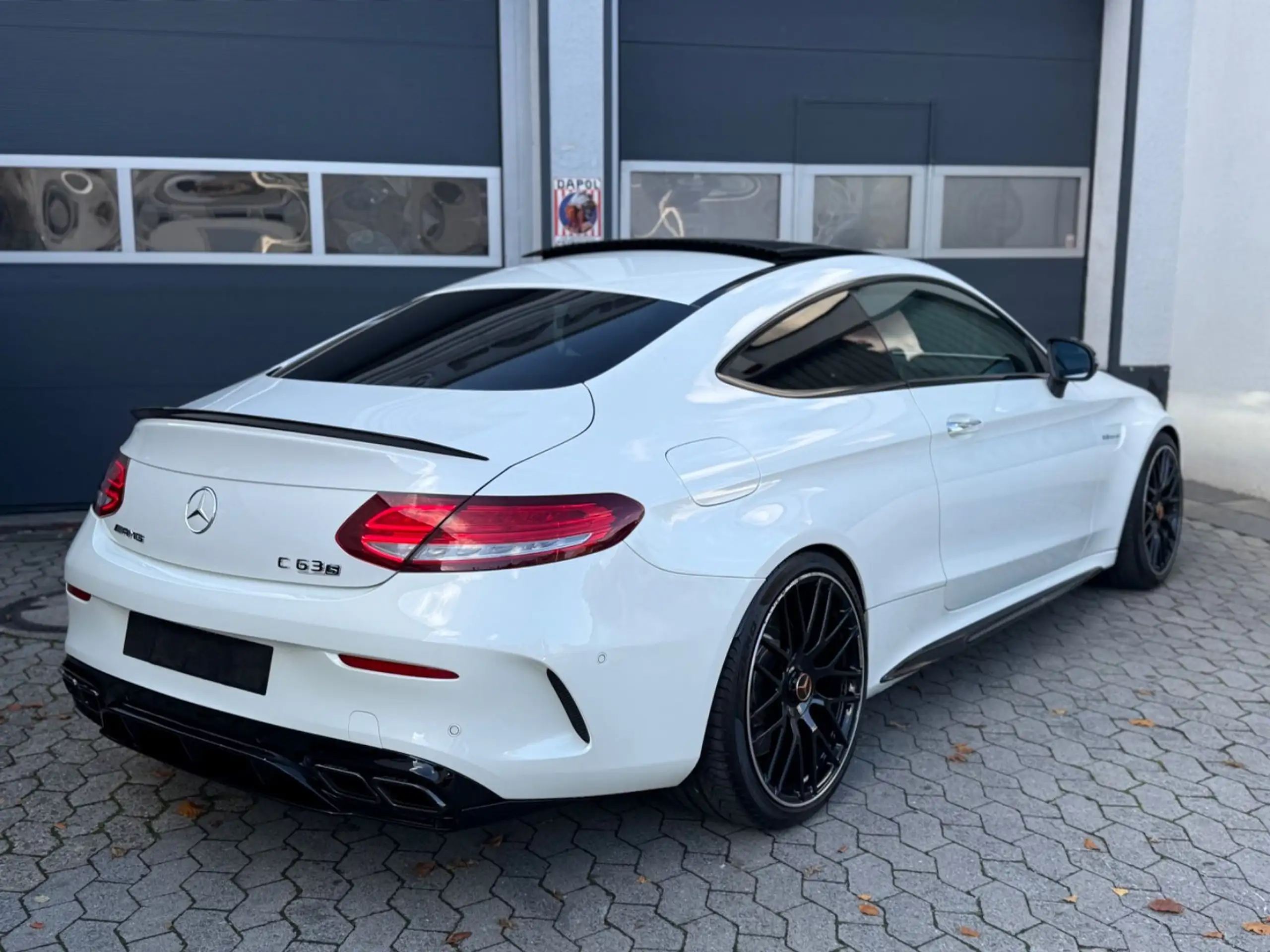 Mercedes-Benz - C 63 AMG