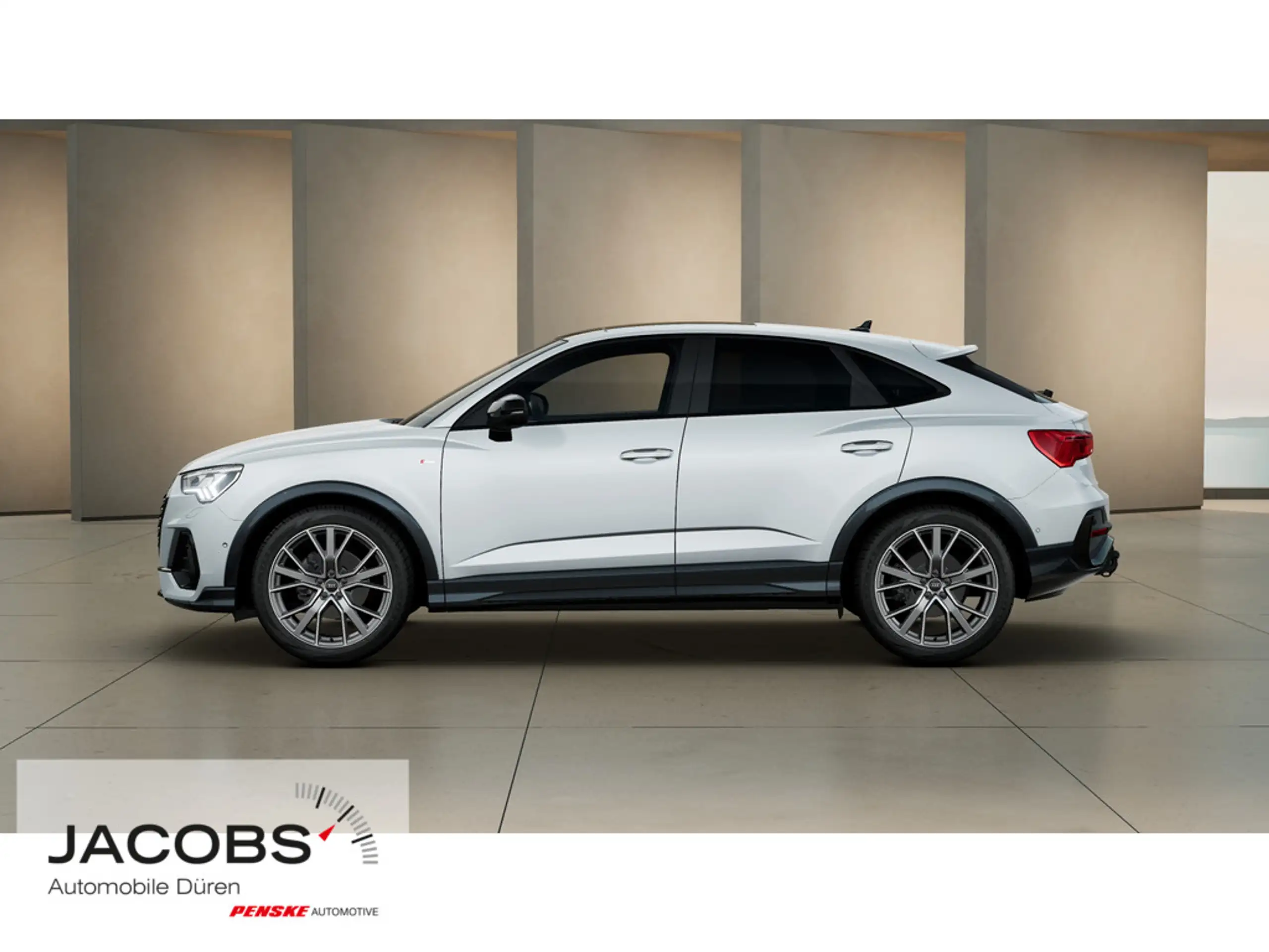 Audi - Q3