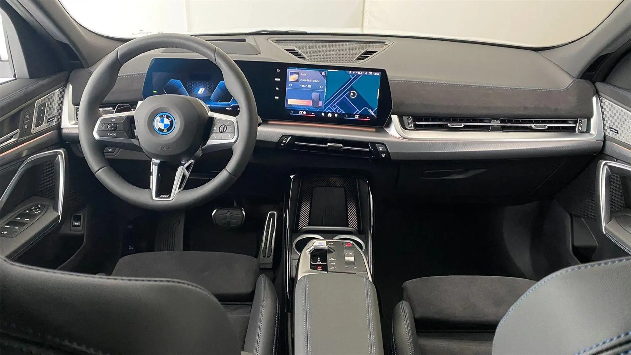 BMW - iX2