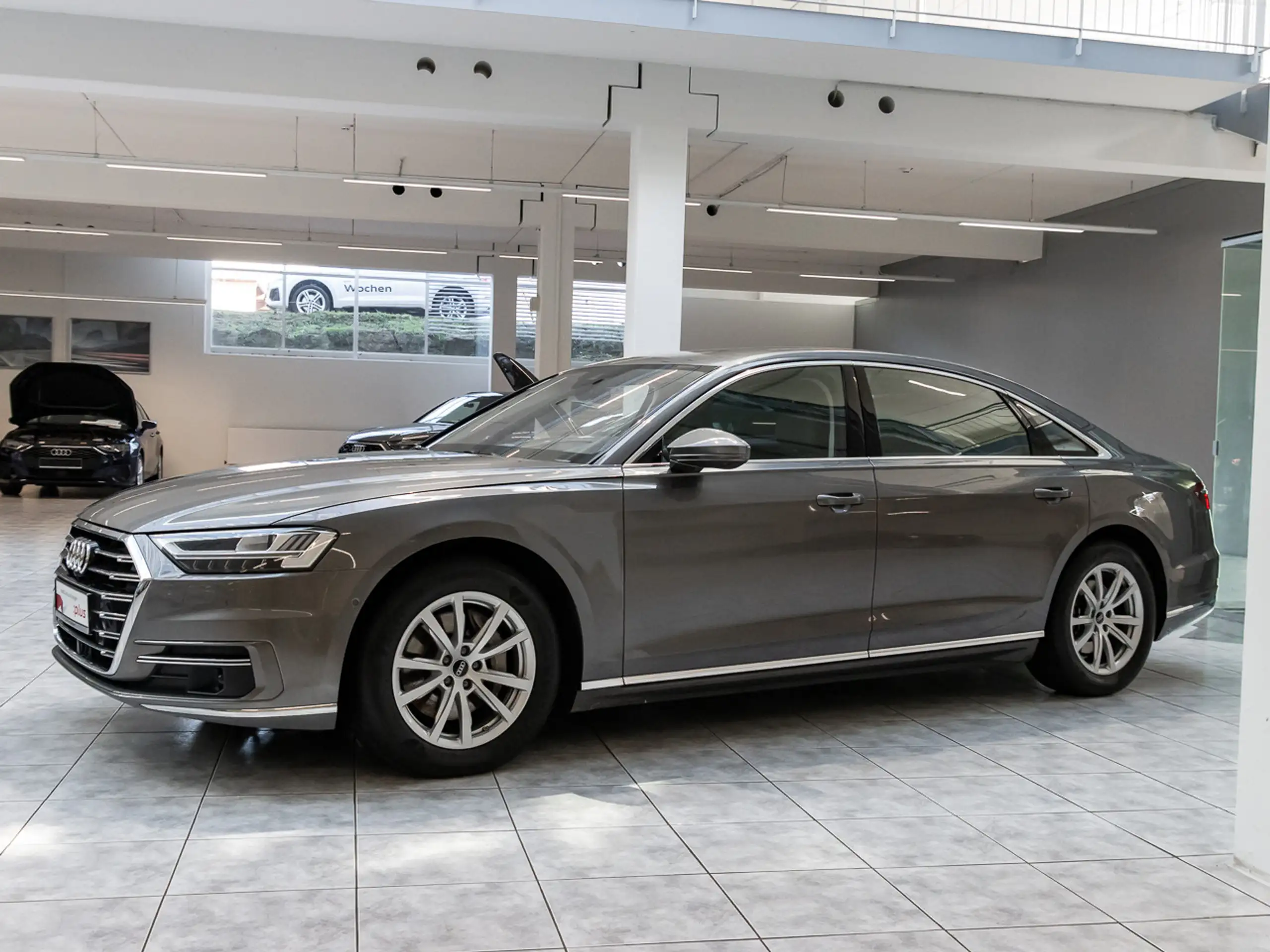 Audi - A8